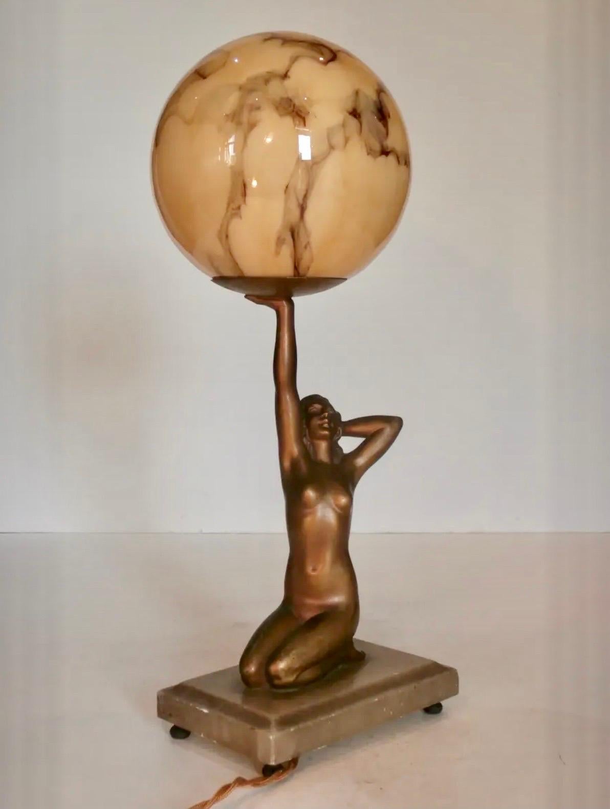 Lovely Art Deco Antique Lady lamp with marbled globe
Circa 1930
40cm x 15cm x 15cm
£850.