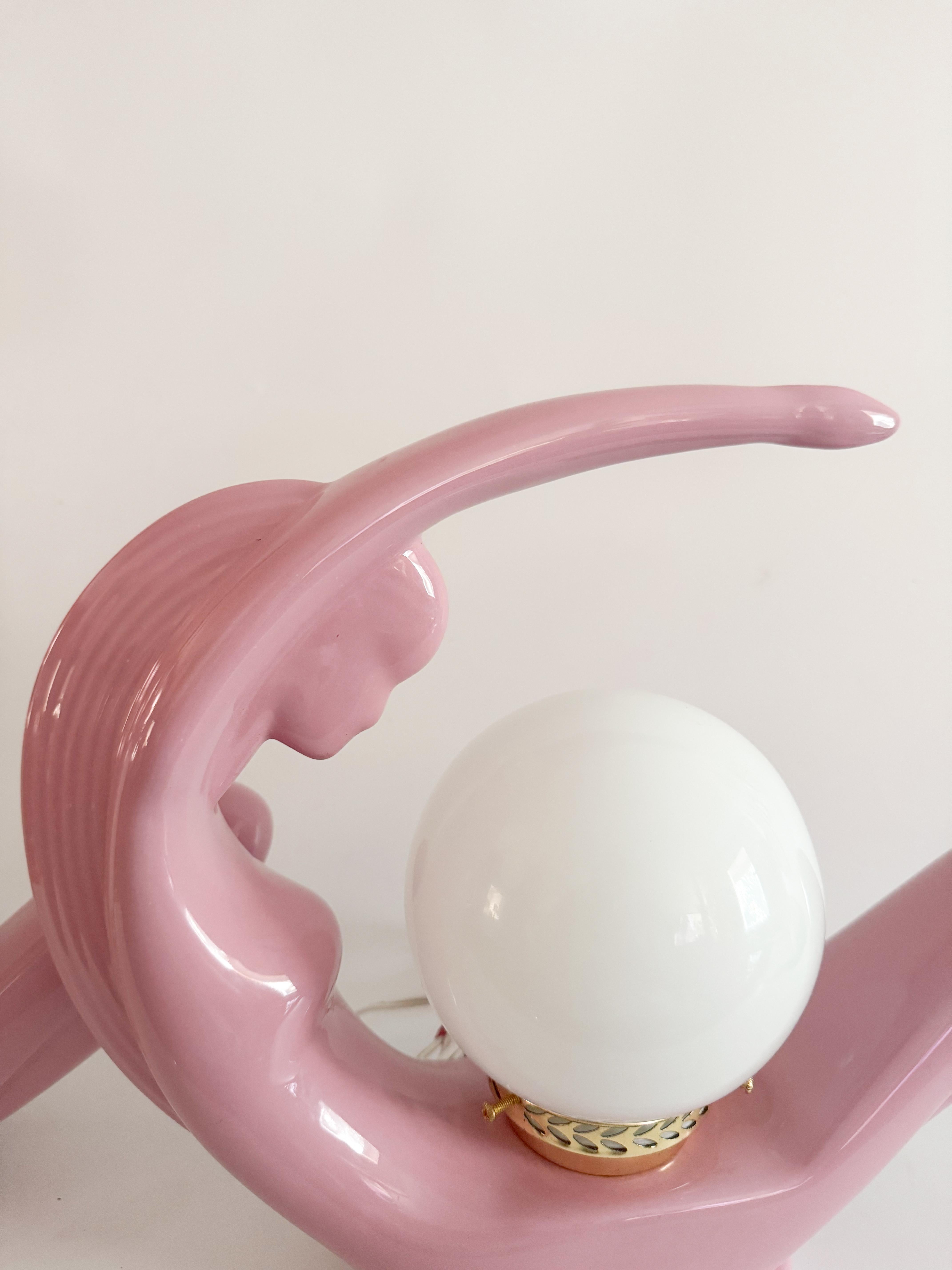 Lámparas Art Decó Lady - Pareja de cerámica rosa - Iluminación escultórica de los años 80 finales del siglo XX