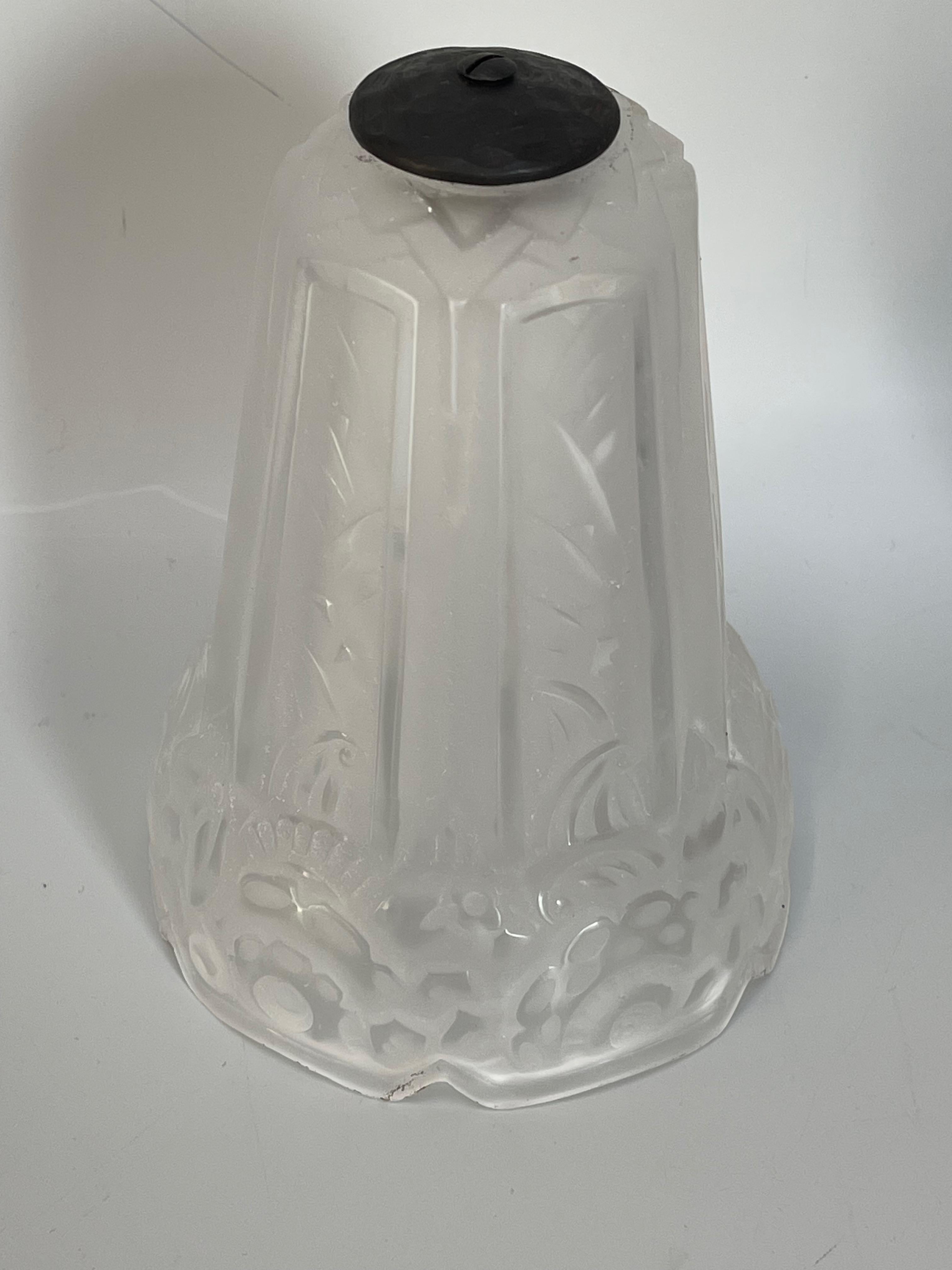 Art-Déco-Lampe, Maynadier zugeschrieben Maynadier (Glas) im Angebot