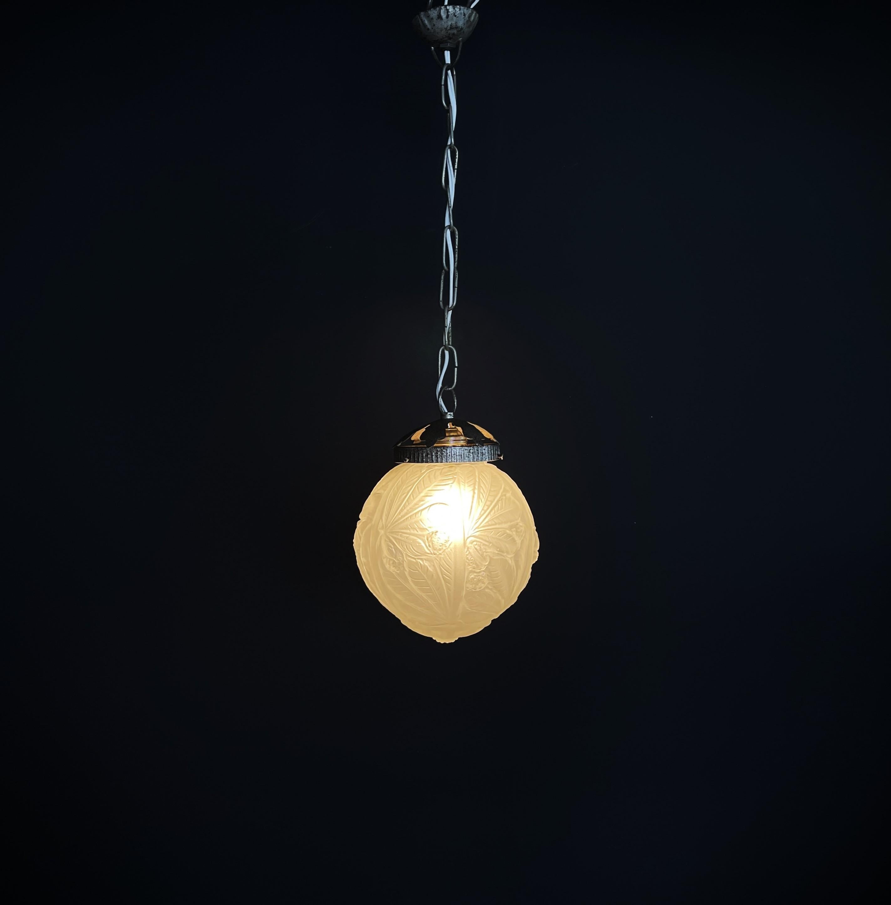 Milieu du XXe siècle ART DECO Lampe Plafonnier Ball and Ball Luminaire, années 1930 en vente