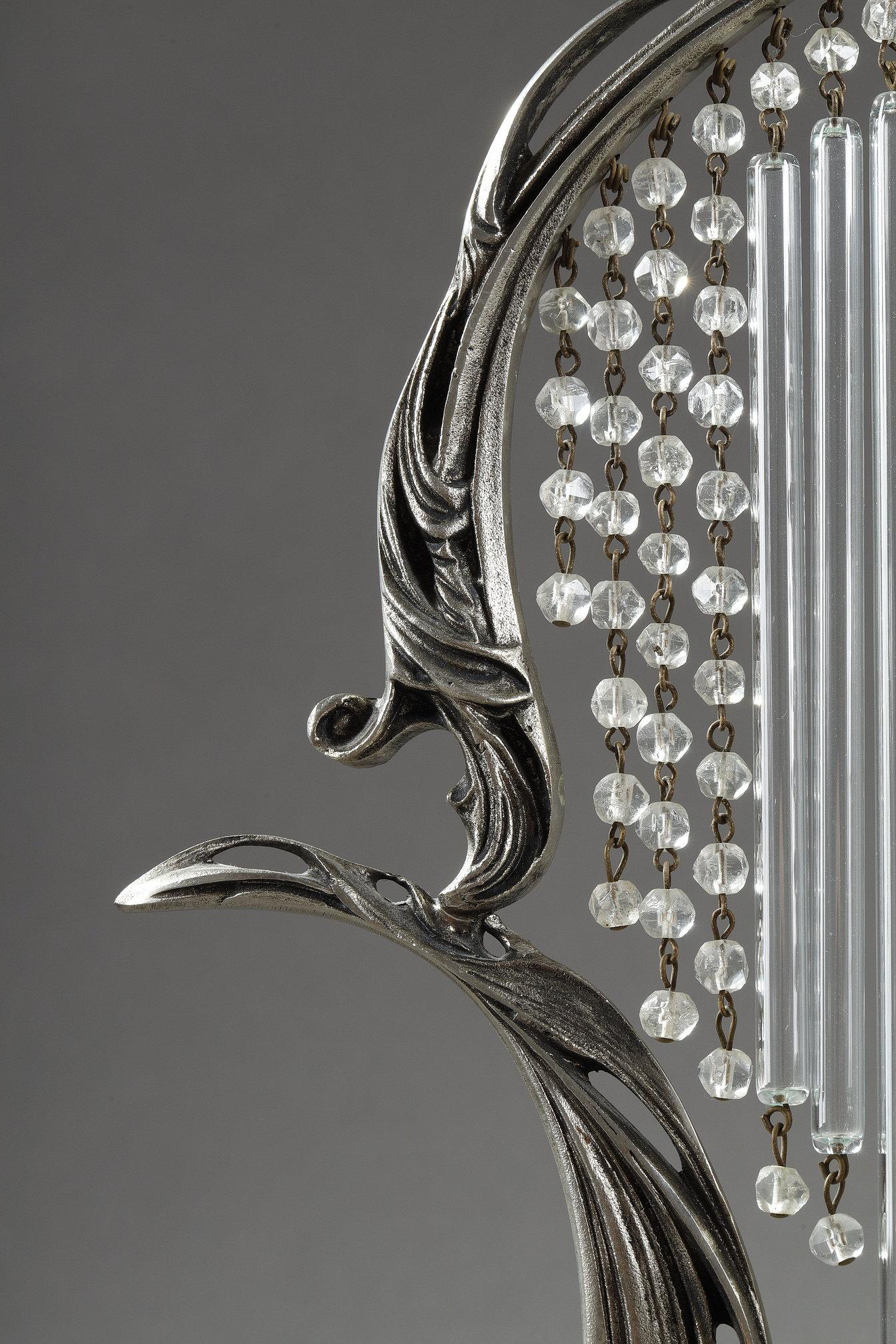 Art Decor avec danser en bronze argenté, signé Guirande. 7