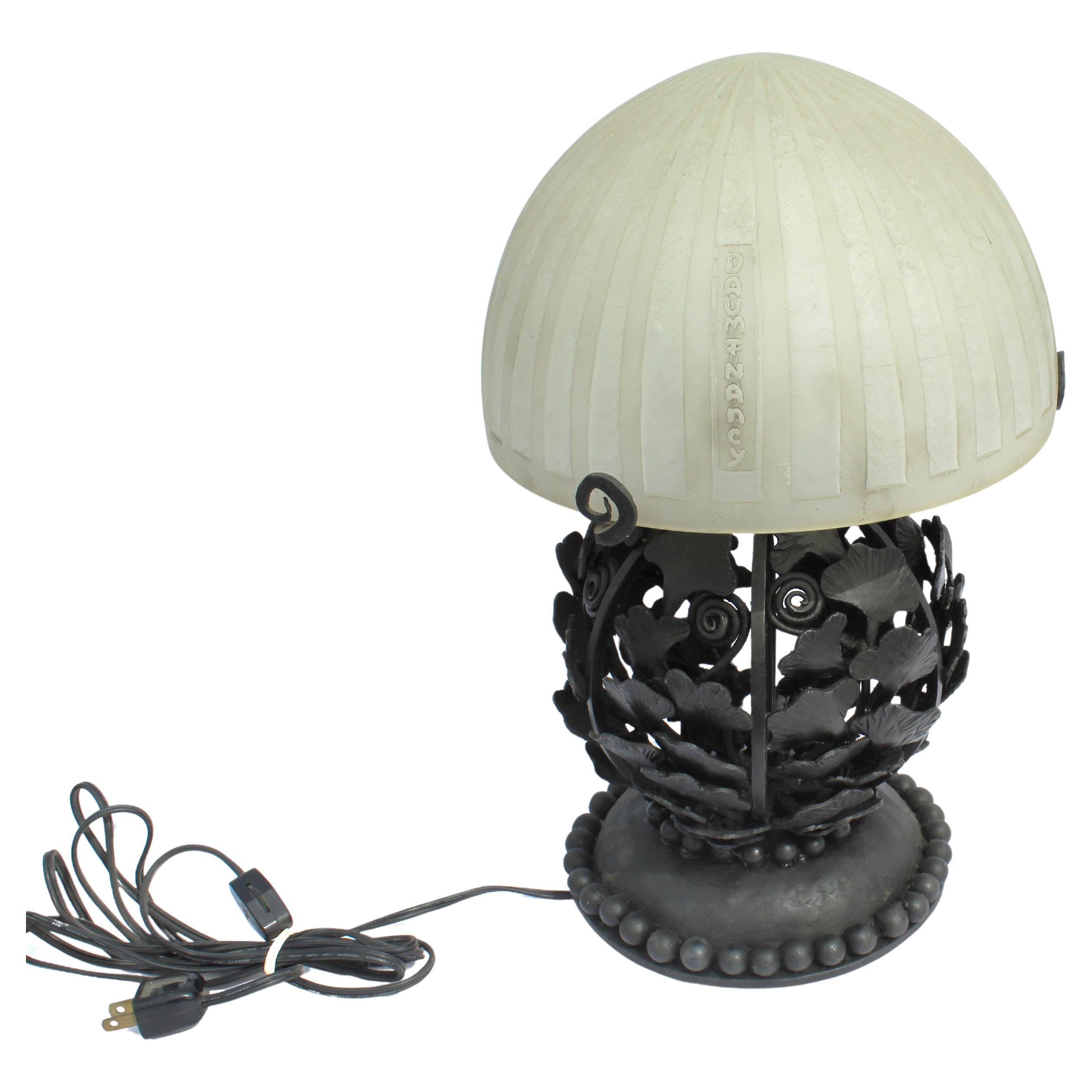 Lampe Art Déco Verre et base en fer forgé d'après E.Brandt et Daum