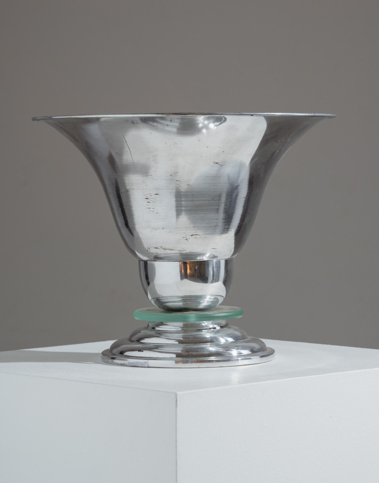 Lámpara Art Decó de aluminio y cristal, años 60 Europeo en venta