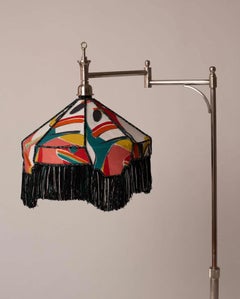 Lampe de style Art Déco en laiton, finition en nickel poli, abat-jour avec broderie