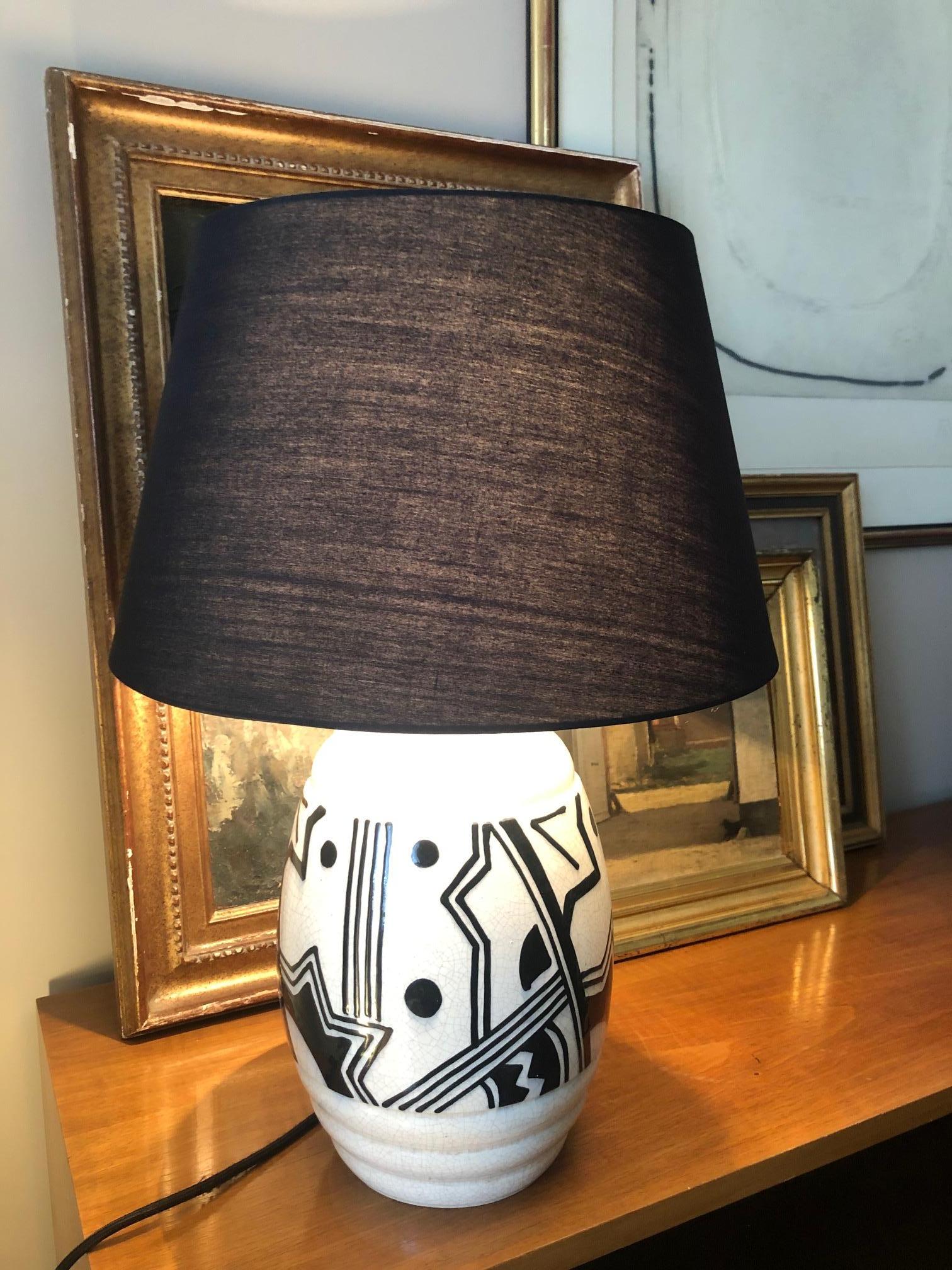 Art Deco Lamp in Ceramic In Good Condition For Sale In Brooklyn, NY