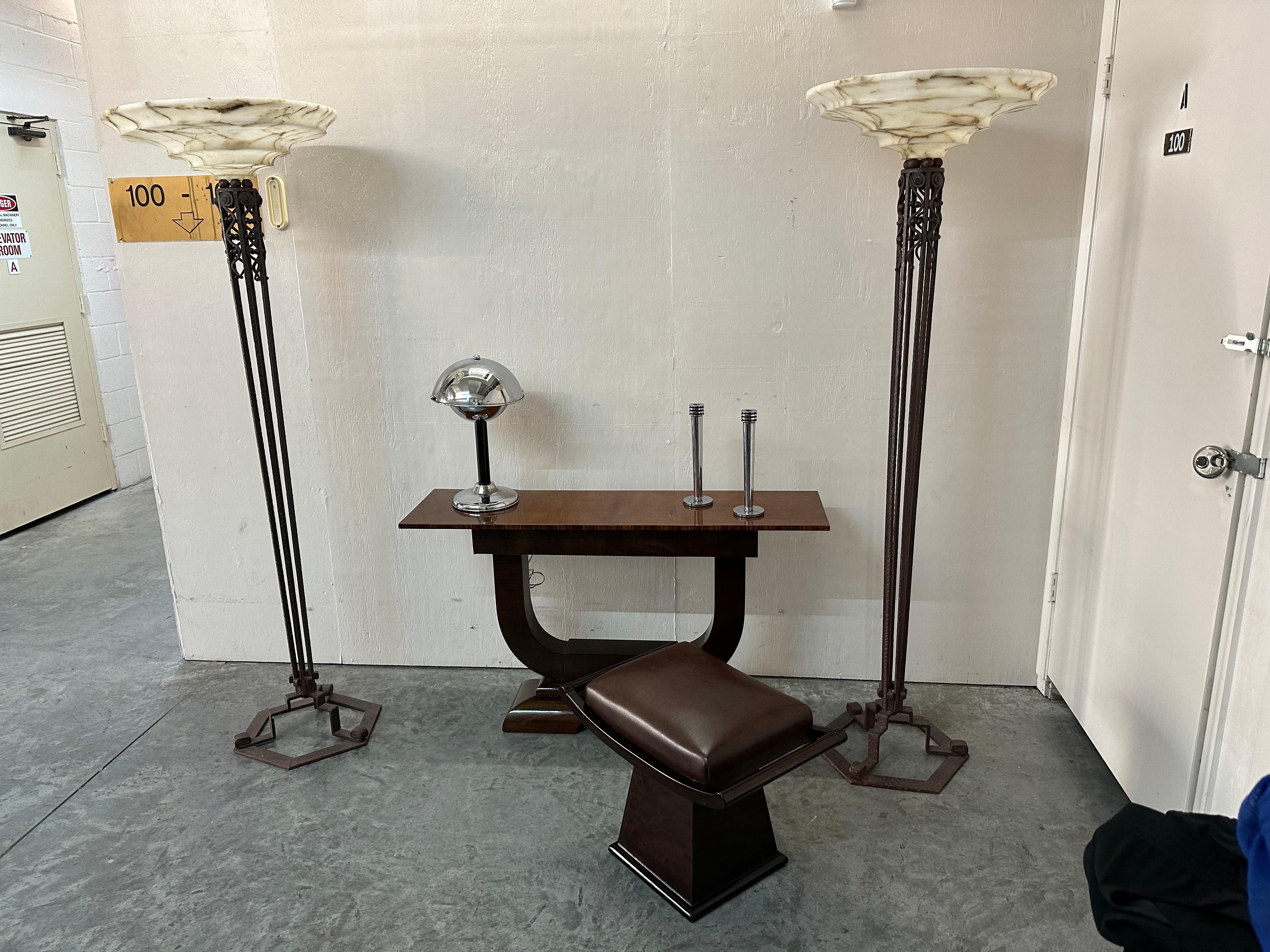 Art Deco Table Lamp in Chrome and Wood, France, 1930 For Sale 1