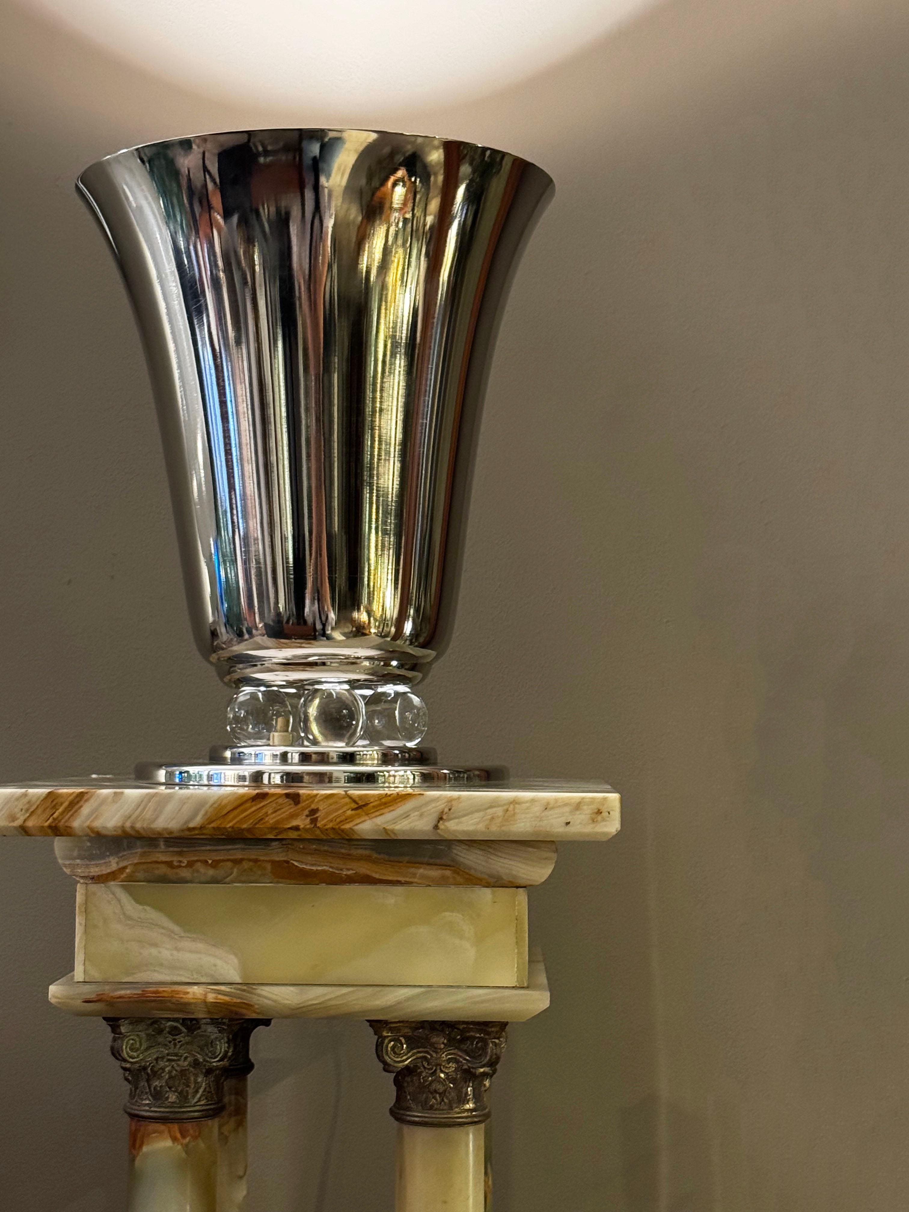 Lámpara Art Déco de bronce cromado y cristal de los años 20 en venta 1