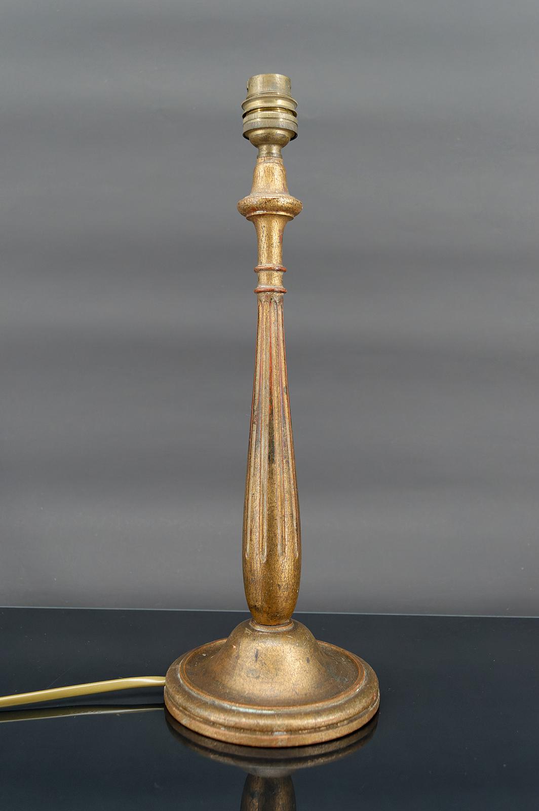 French Art Deco lamp in gilded wood, Paul Follot style, France, Circa 1920 For Sale