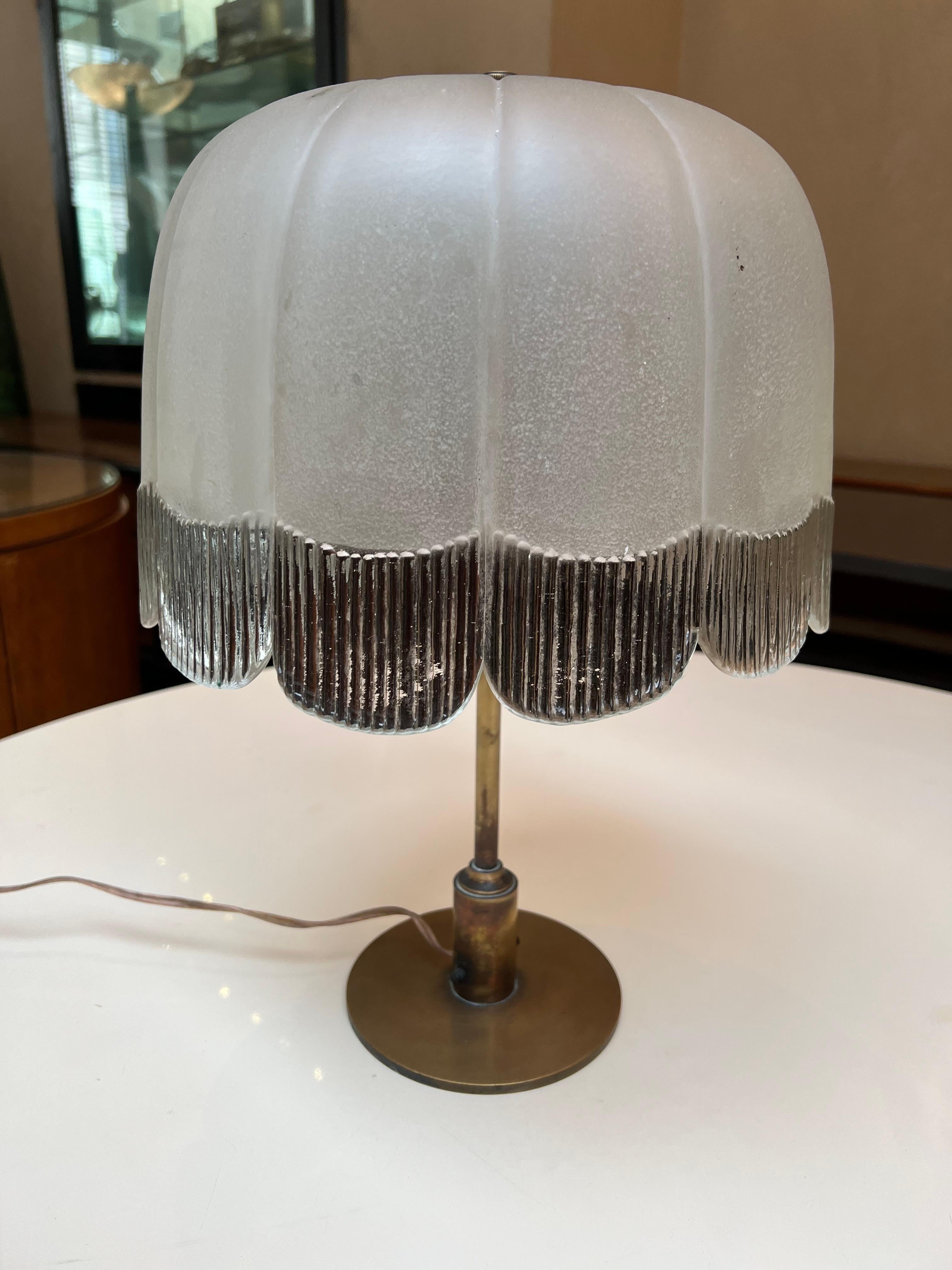 Bronze Art Deco Lamp in glass and bronze, 1930, France For Sale