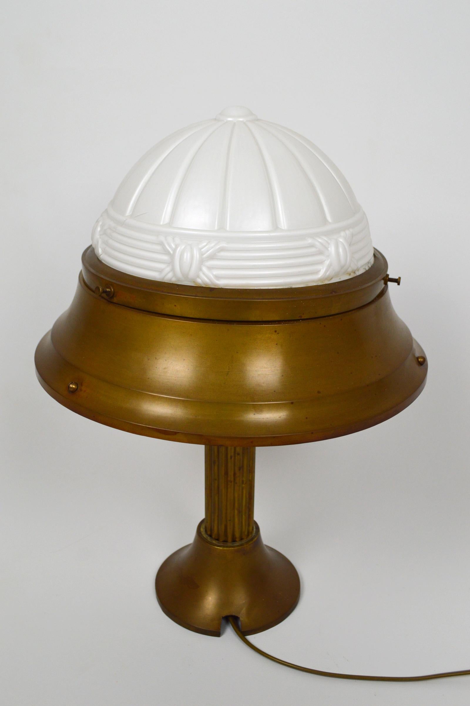 Mid-20th Century Art Deco Lamp in Patinated Brass and Molded Glass, France, circa 1930 For Sale