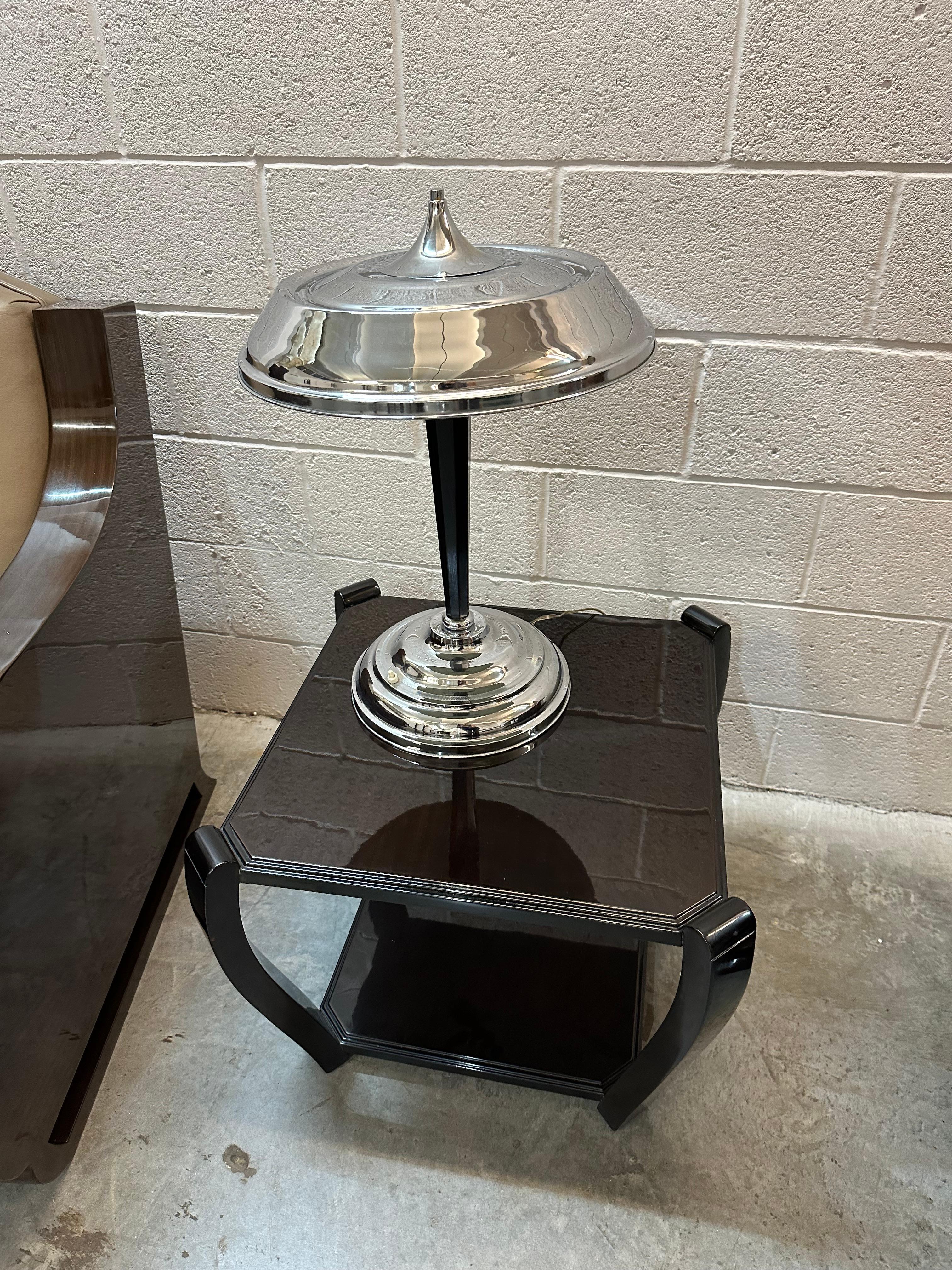 Art Deco Lamp in chrome and wood, 1930 For Sale 13