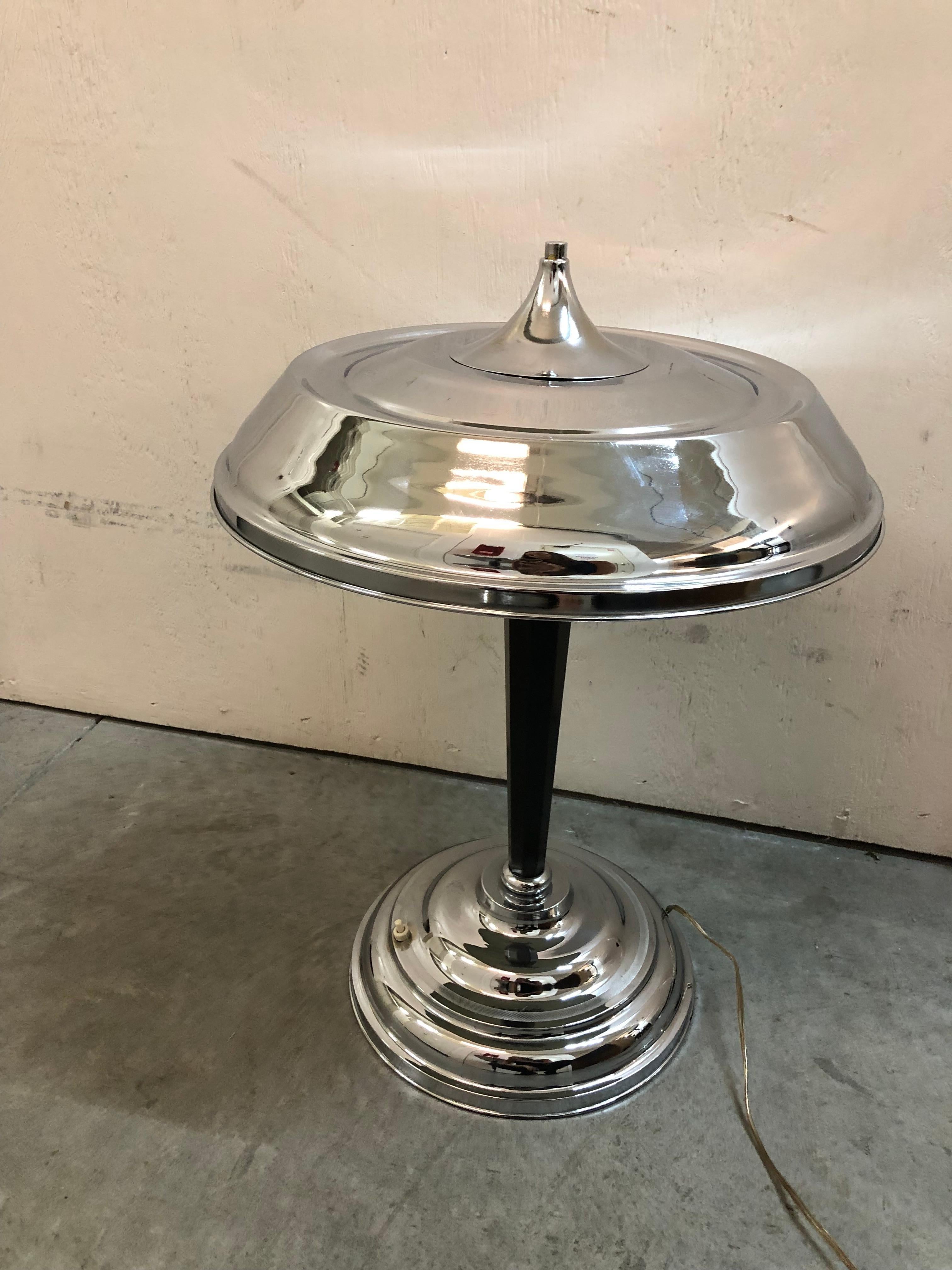 German Art Deco Lamp in chrome and wood, 1930 For Sale