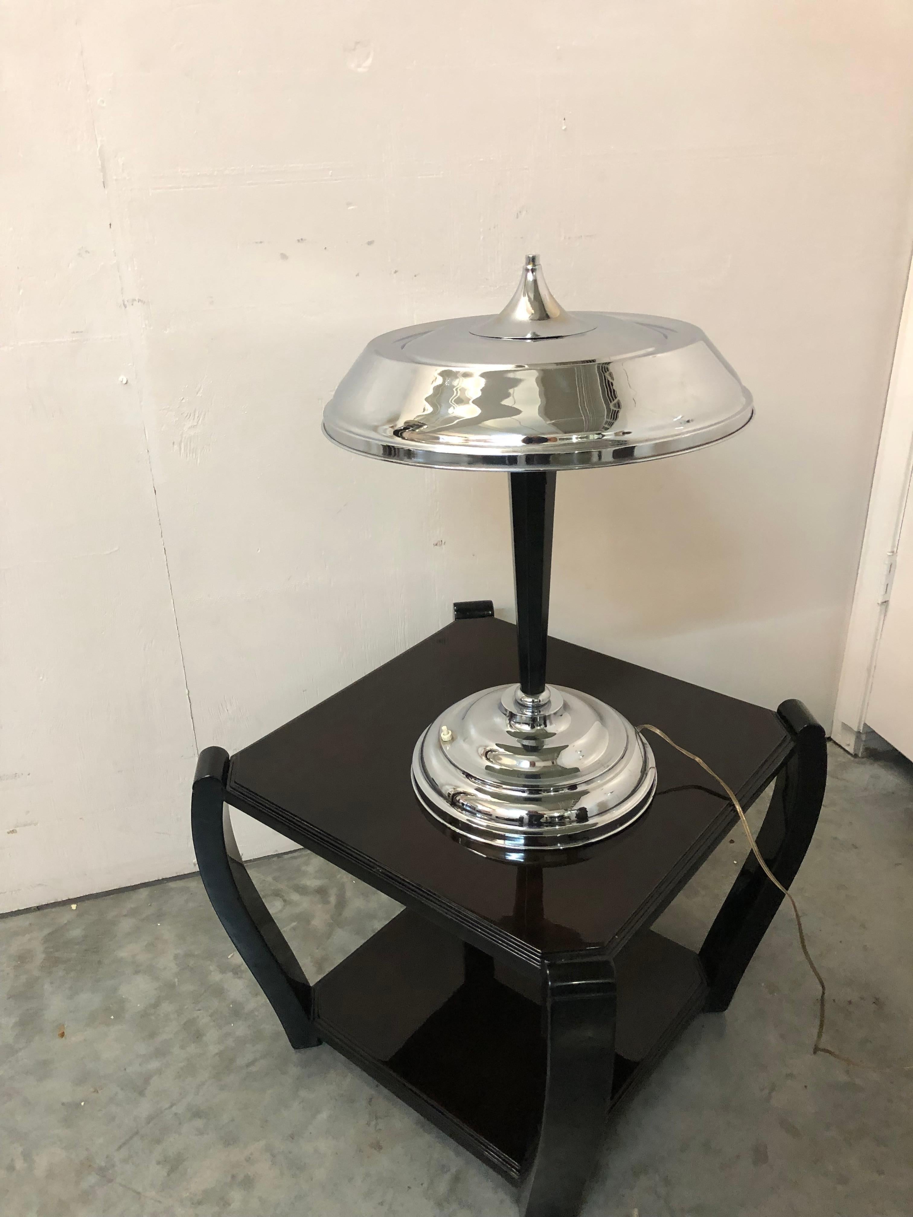 Mid-20th Century Art Deco Lamp in chrome and wood, 1930 For Sale