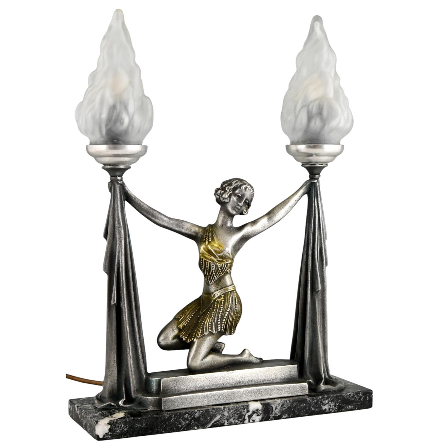 Art Deco Lamp Lady with Torches by Emile Carlier – 1930 French Sculpture For Sale 3