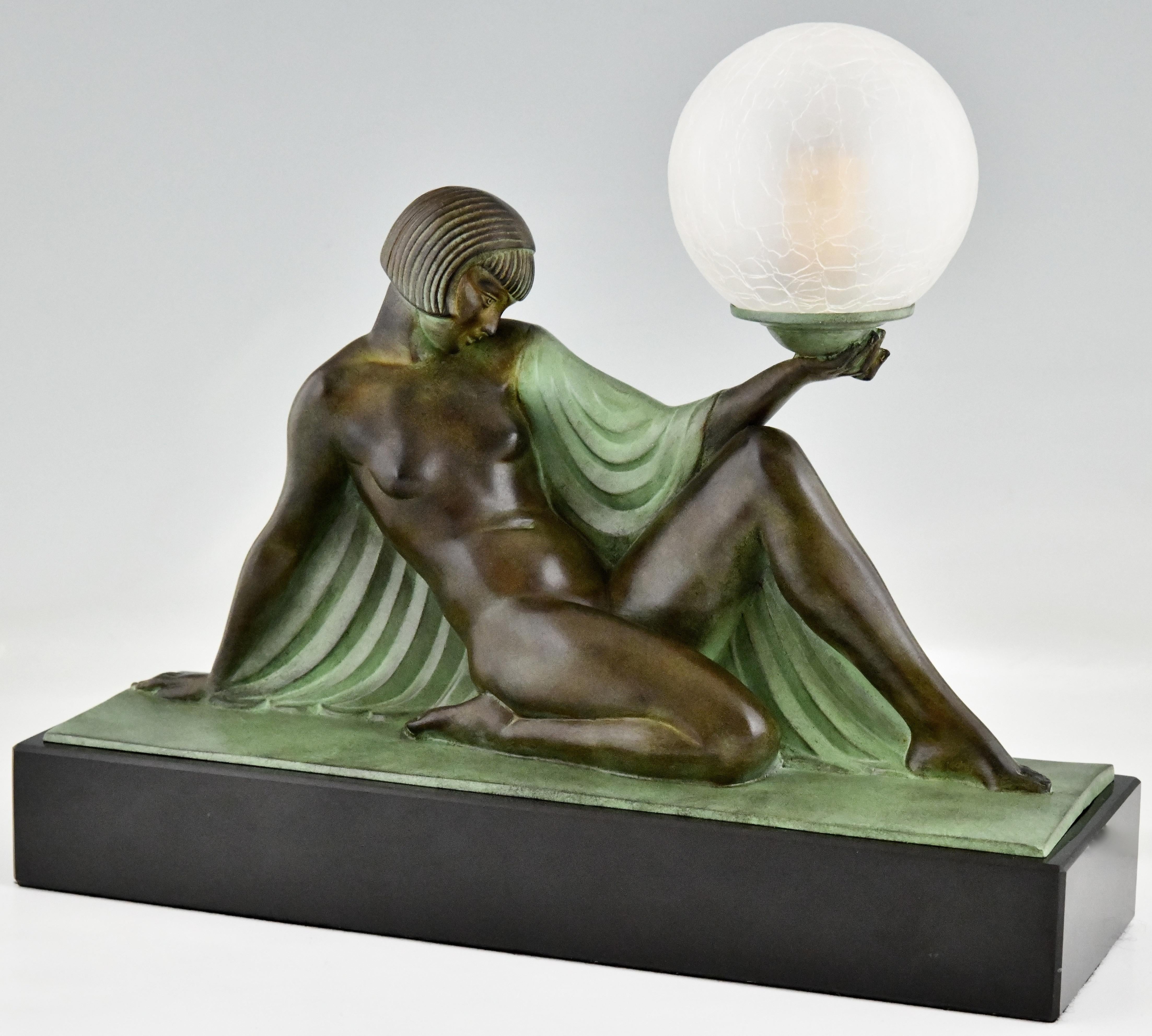 Lámpara Art Déco Desnudo sentado con drapeado Guerbe & Max Le Verrier, Rèverie Art Decó en venta