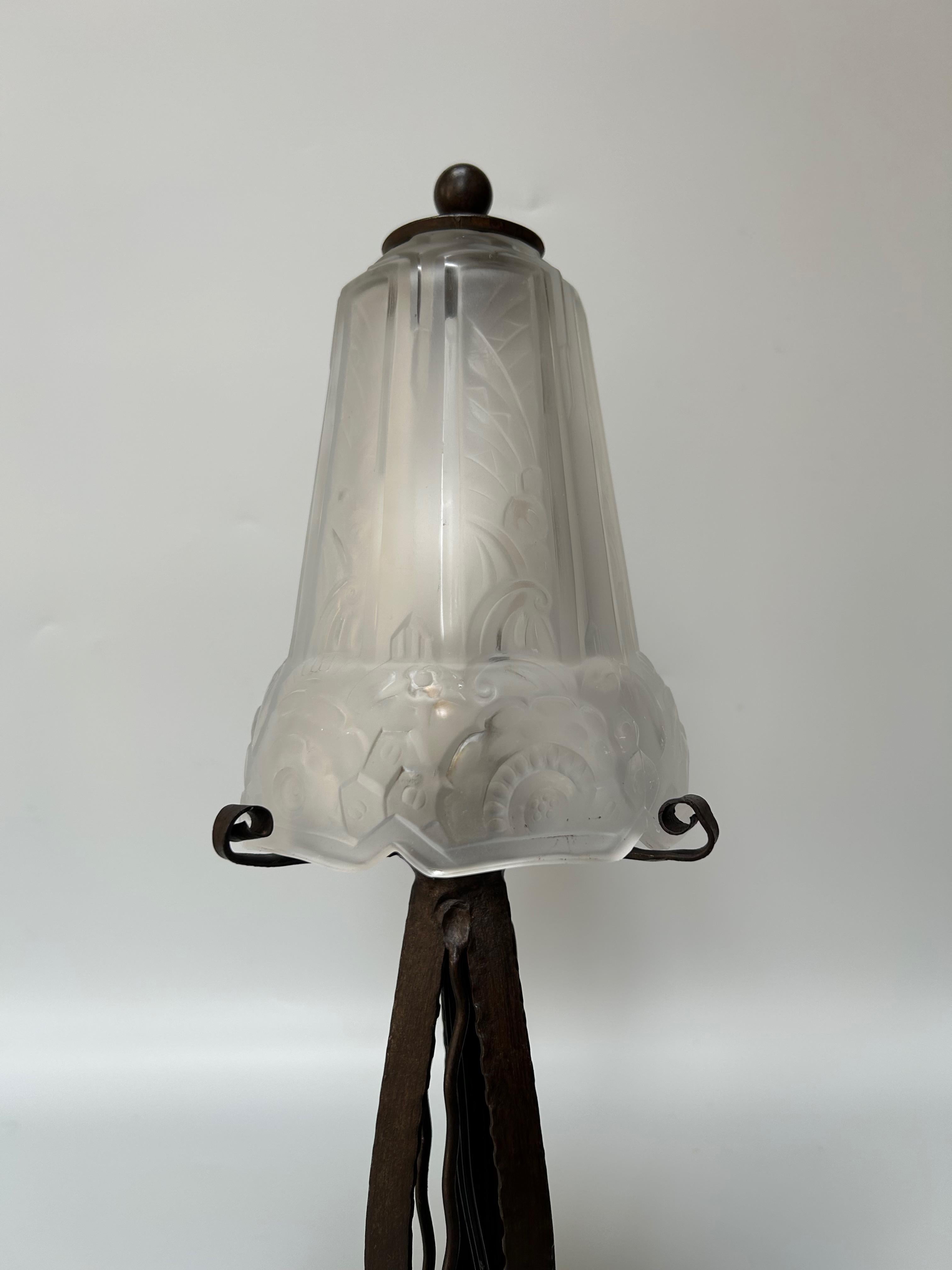 Glass Art Deco Lamp Signed Maynadier For Sale