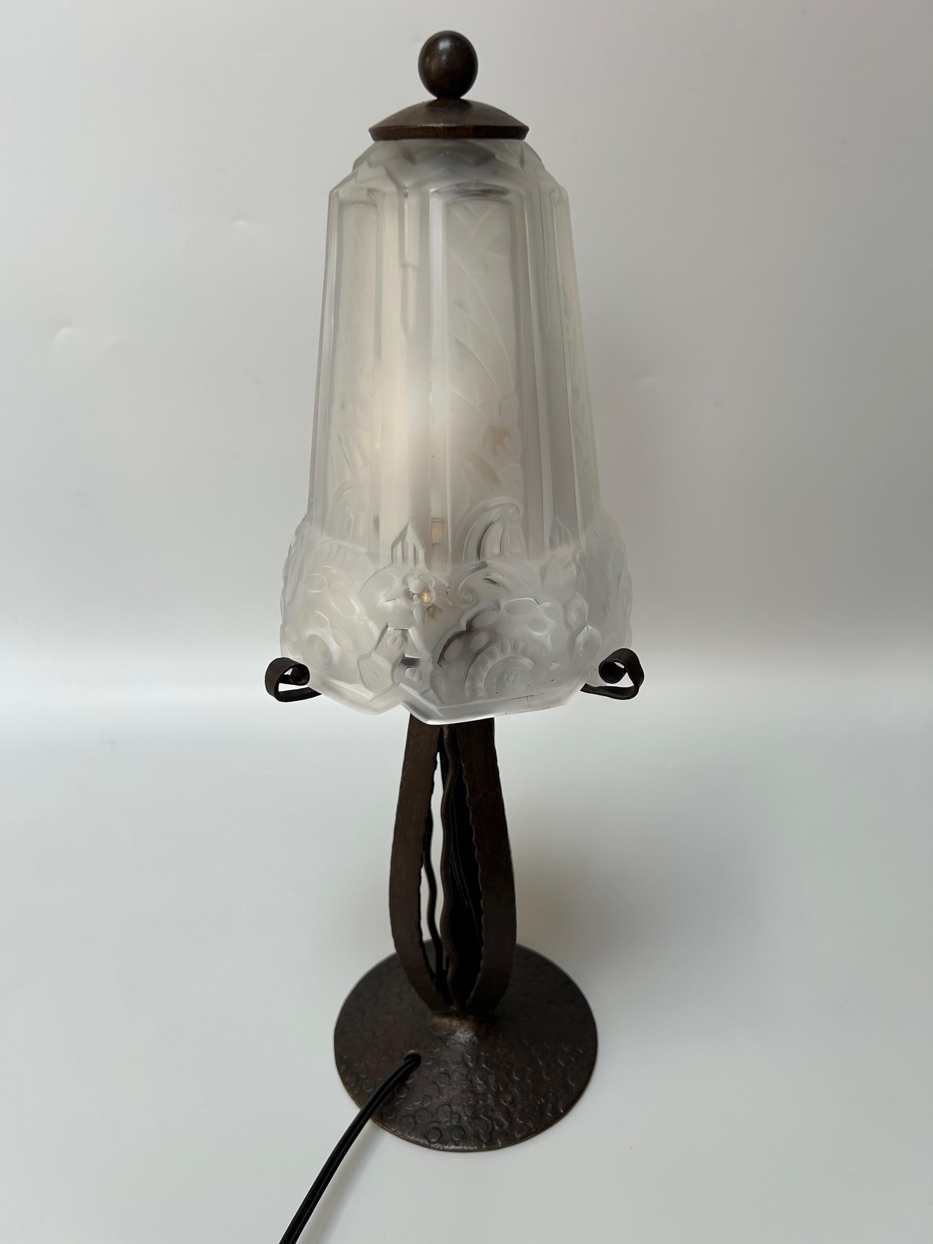 Art Deco Lamp Signed Maynadier For Sale 2