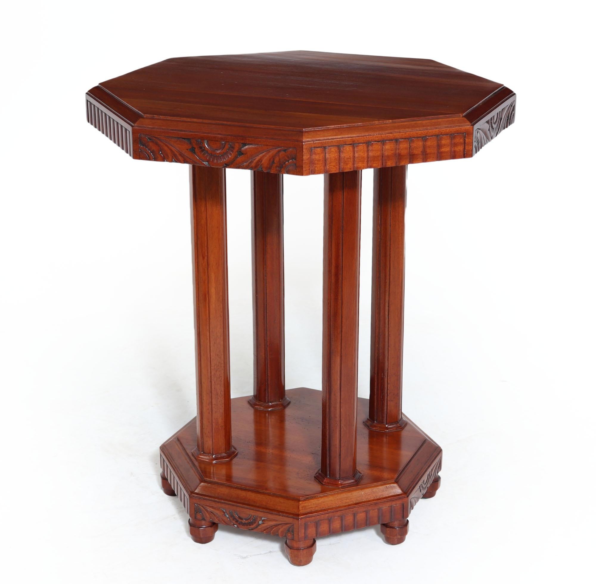 Early 20th Century Art Deco Lamp Table For Sale