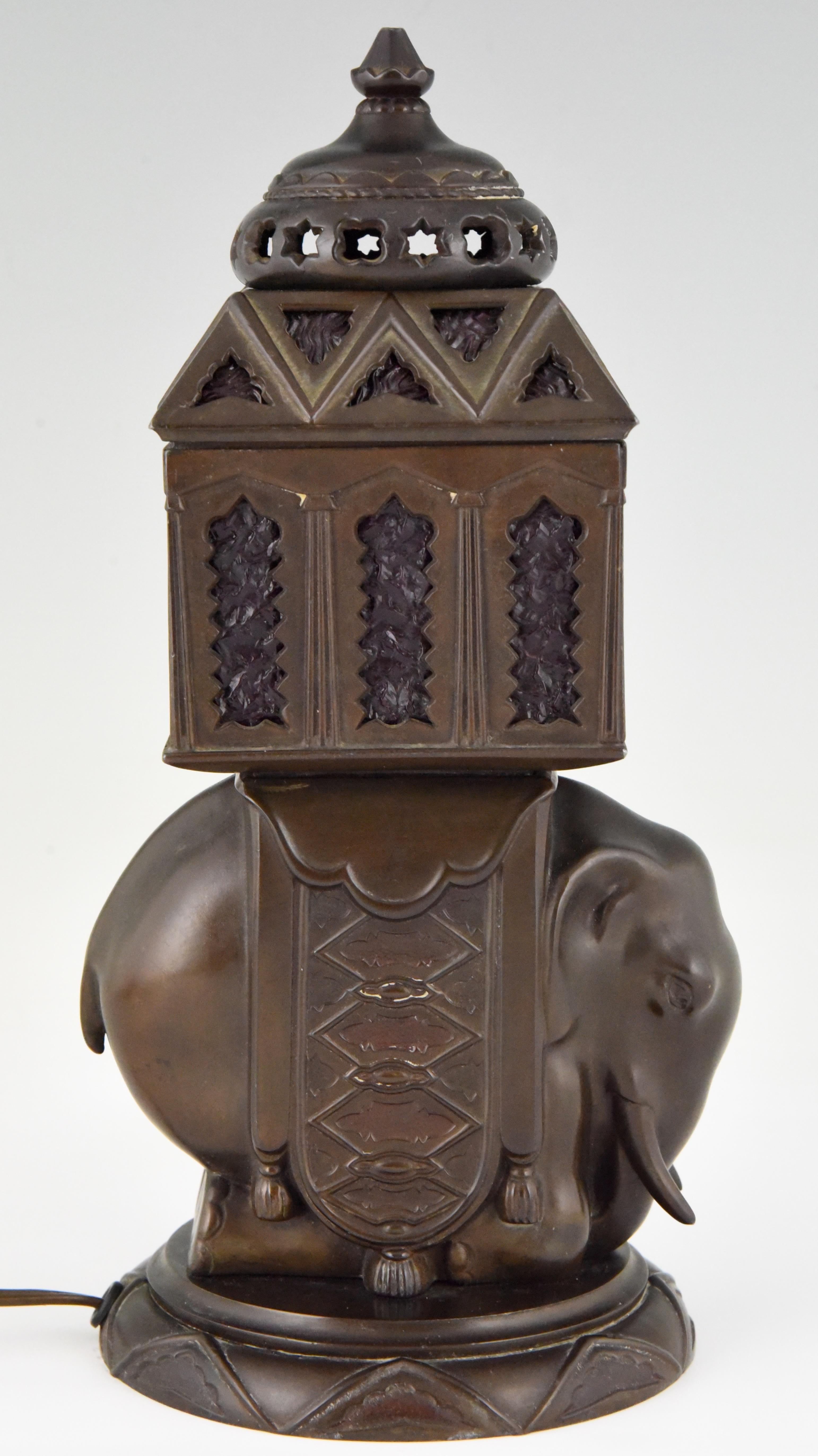 Art Deco Lamp with Elephant and Red Glass Inlay France  1930 In Good Condition In Antwerp, BE