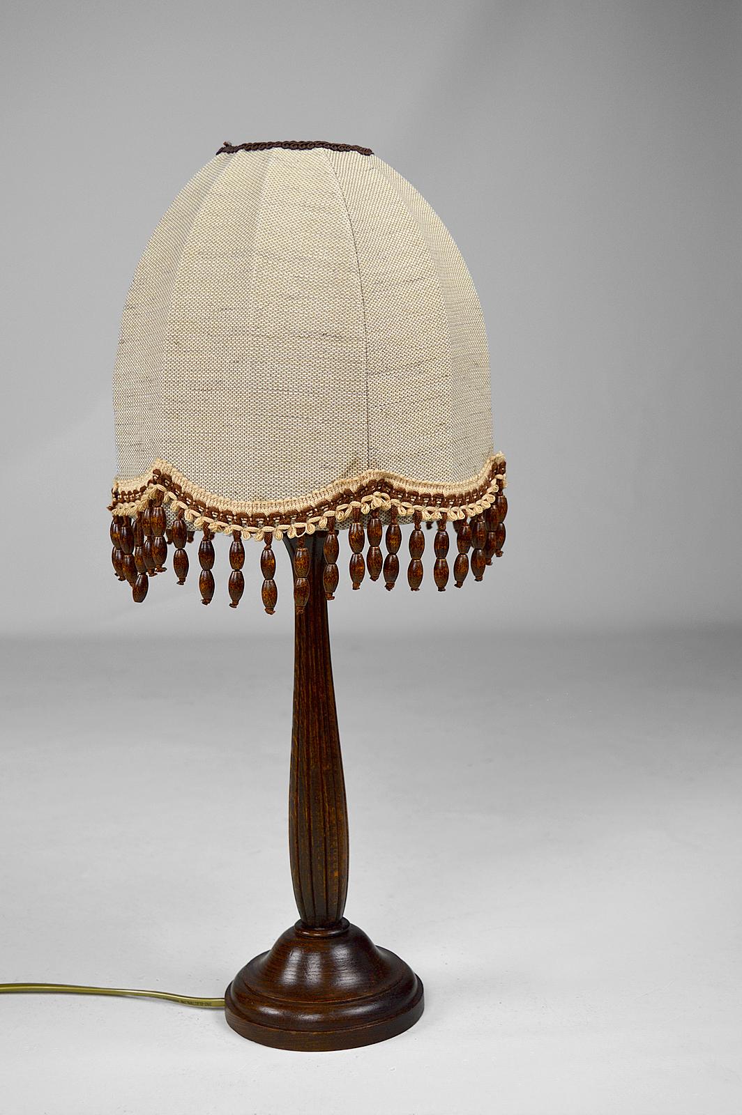 French Art Deco Lamp with Fluted Base, France, circa 1925 For Sale