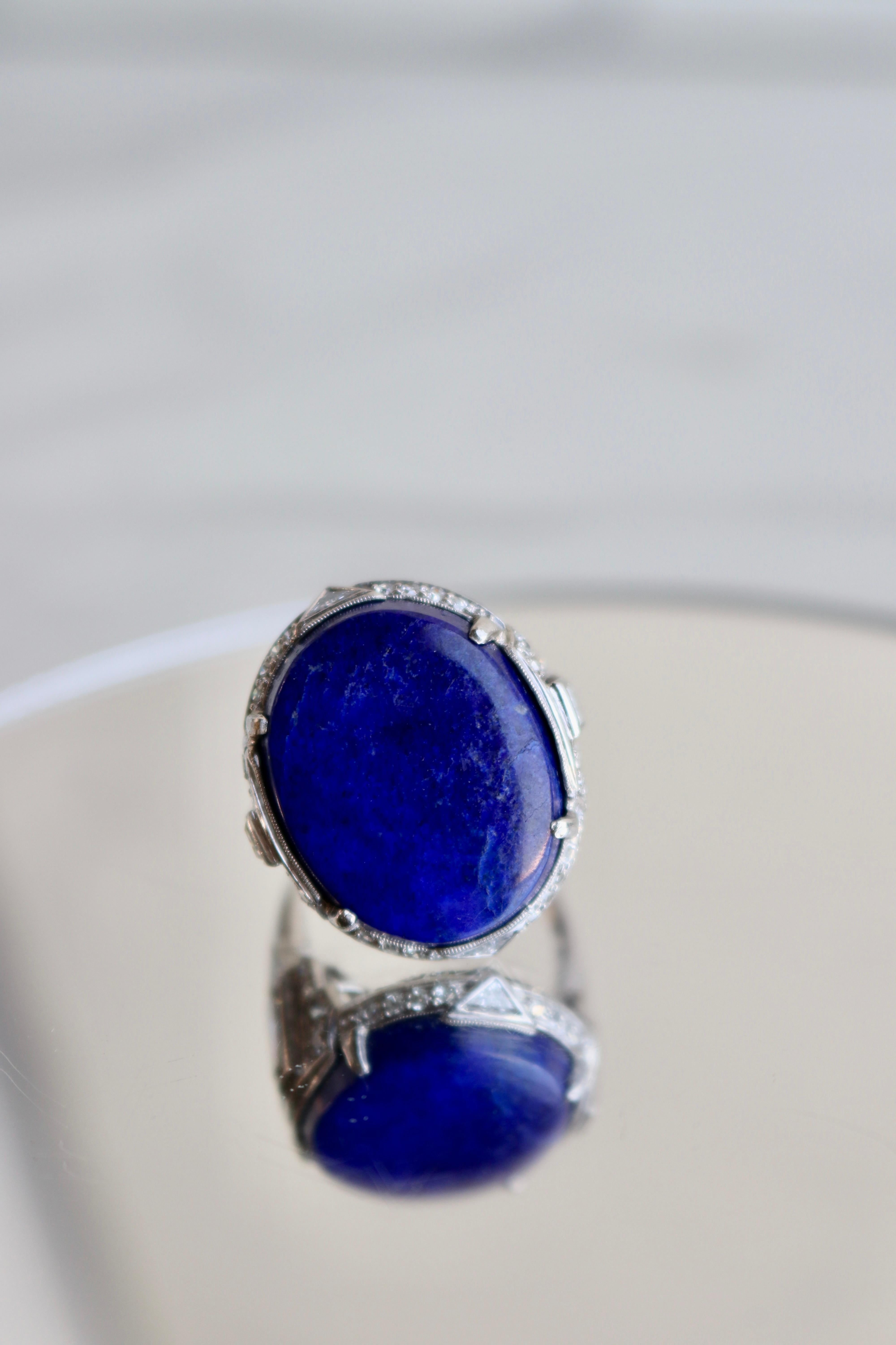 Art Deco Lapis Lazuli and Diamond Platinum Ring For Sale 1