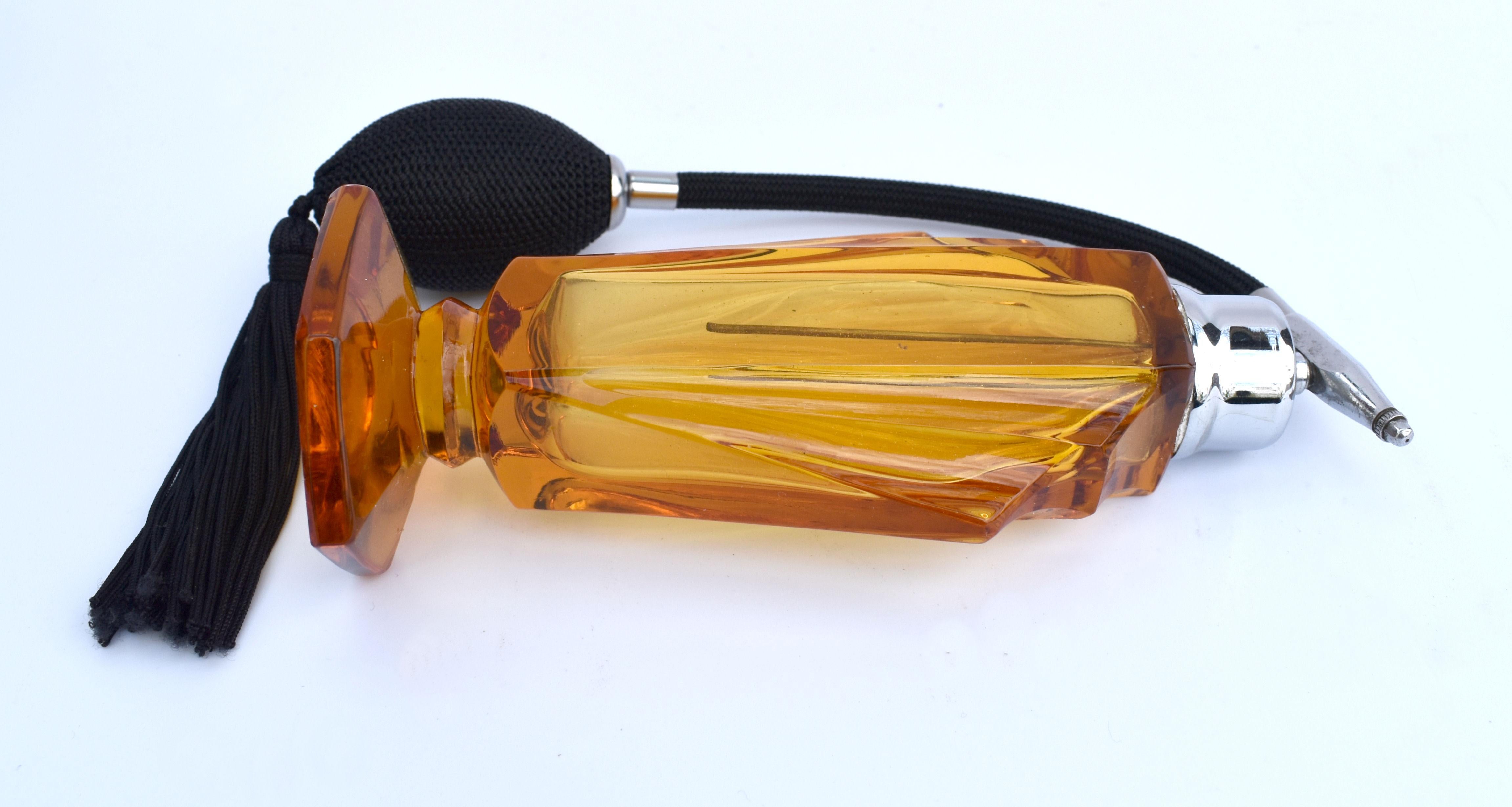 Art Deco Large Amber Glass Perfume Atomiser, c1930 1
