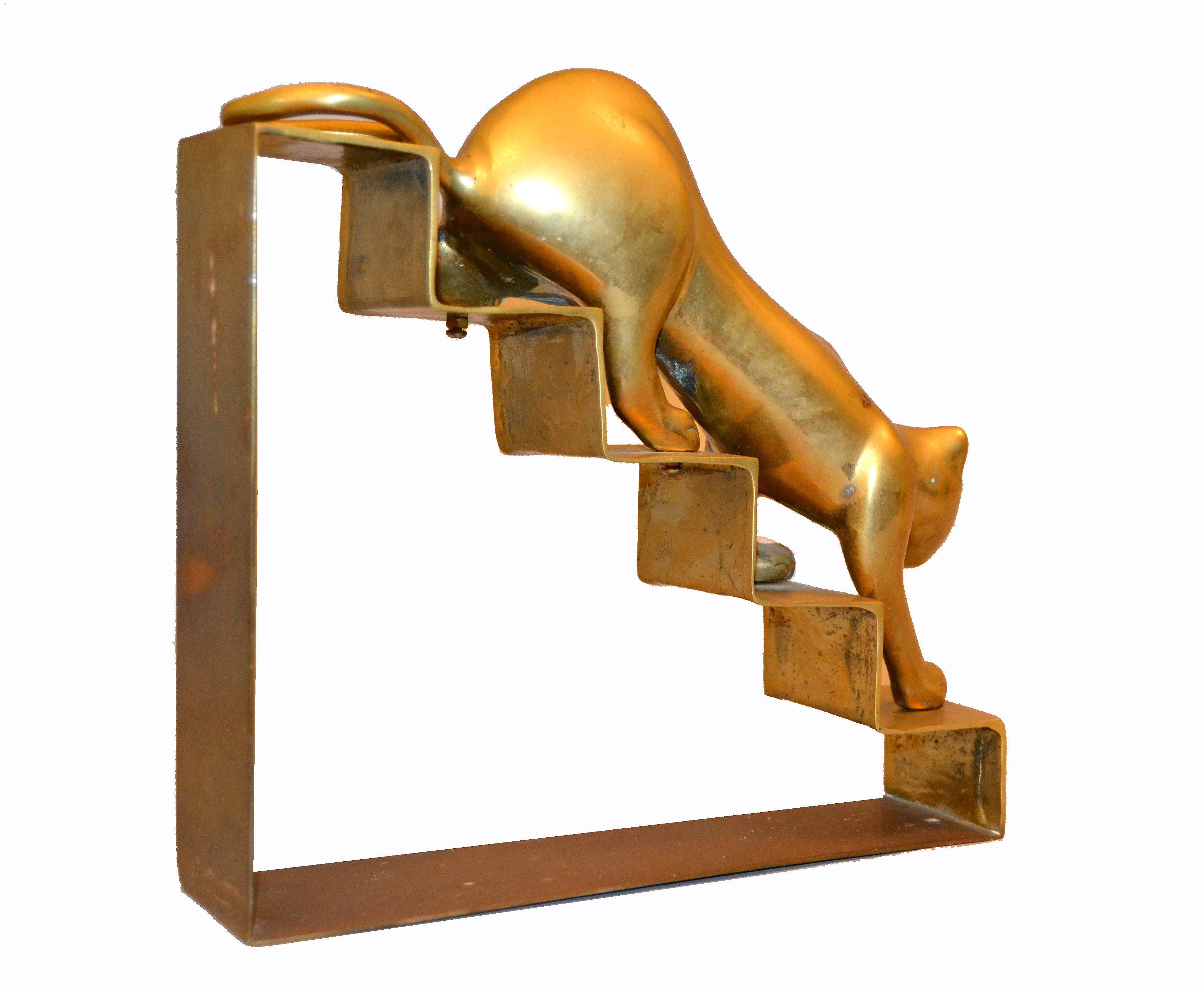 Art Deco Large Bronze Panther Sculpture Walking Down the Stairs In Good Condition In Miami, FL