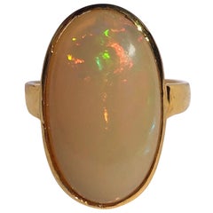 Antique Art Deco Large Cabochon Opal and 18 Carat Gold Ring