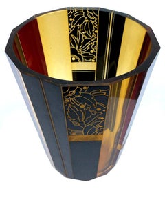 Grand vase en verre ambré tchèque Art déco par Karl Palda, vers 1930