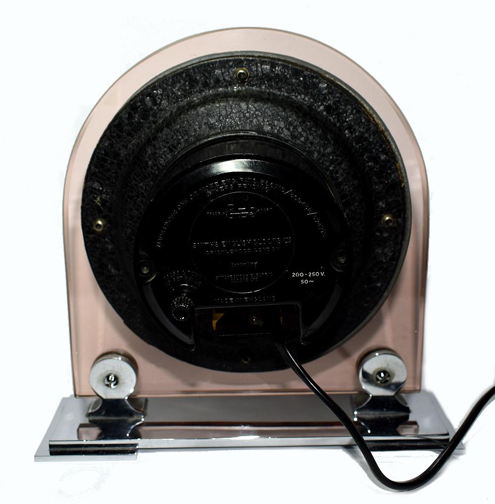 Verre Grande horloge de cheminée anglaise des années 1930 en verre rose et miroir en vente