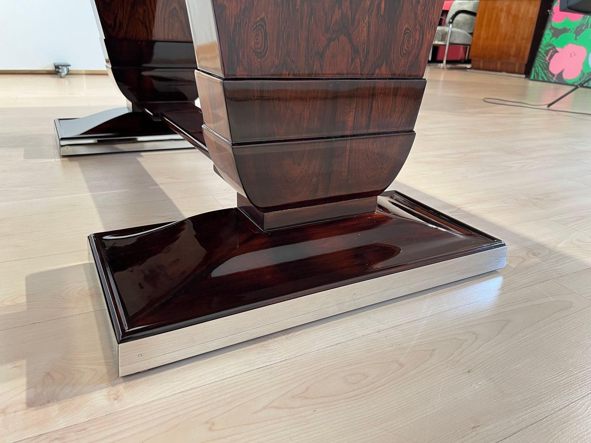 Art Deco Large Expandable Table, Rosewood, Oak, Lacquer, France, circa 1925 In Good Condition In Regensburg, DE
