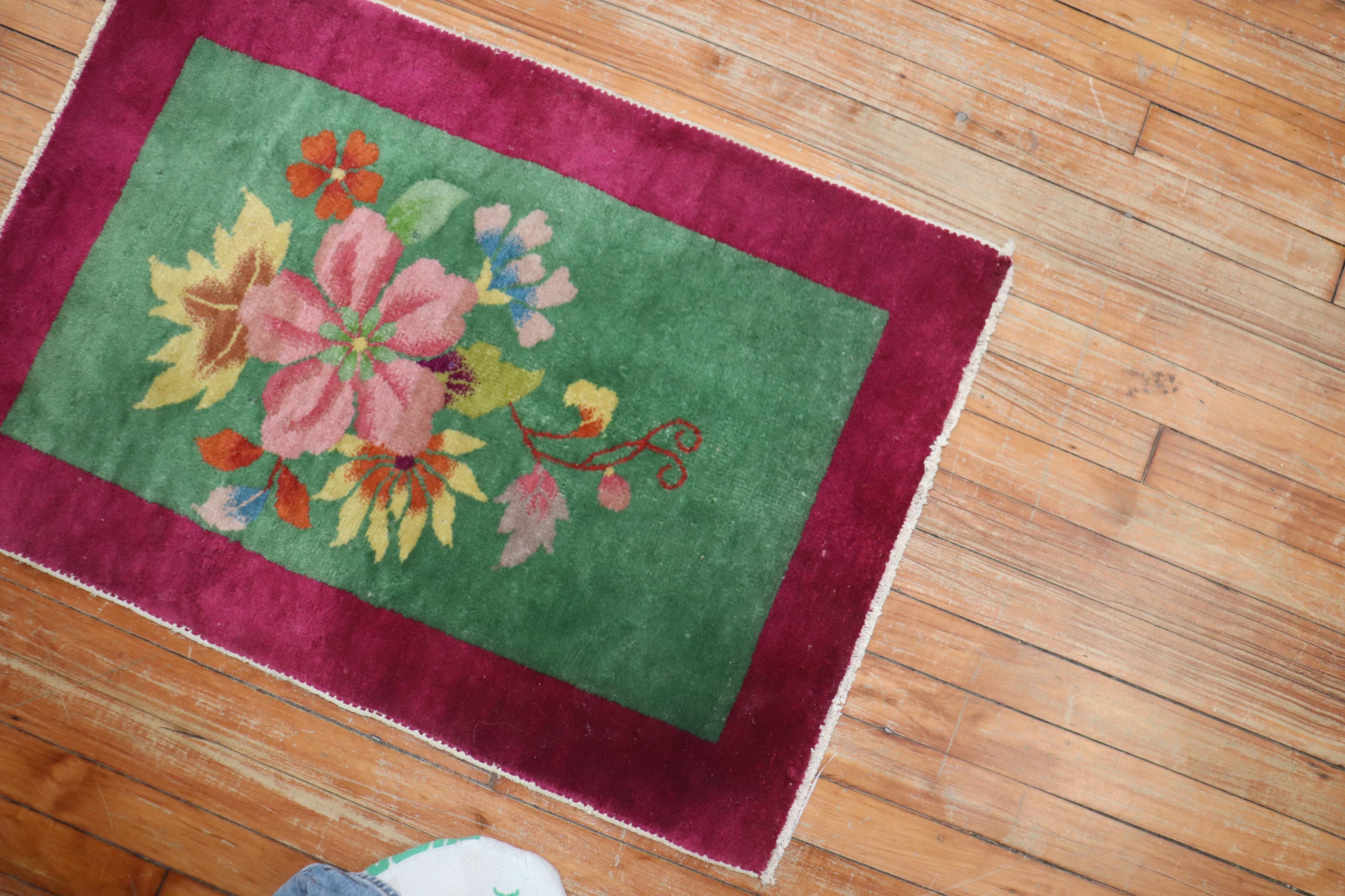 Großer Art-Déco-Teppich mit Blumenmuster (Chinesisch) im Angebot