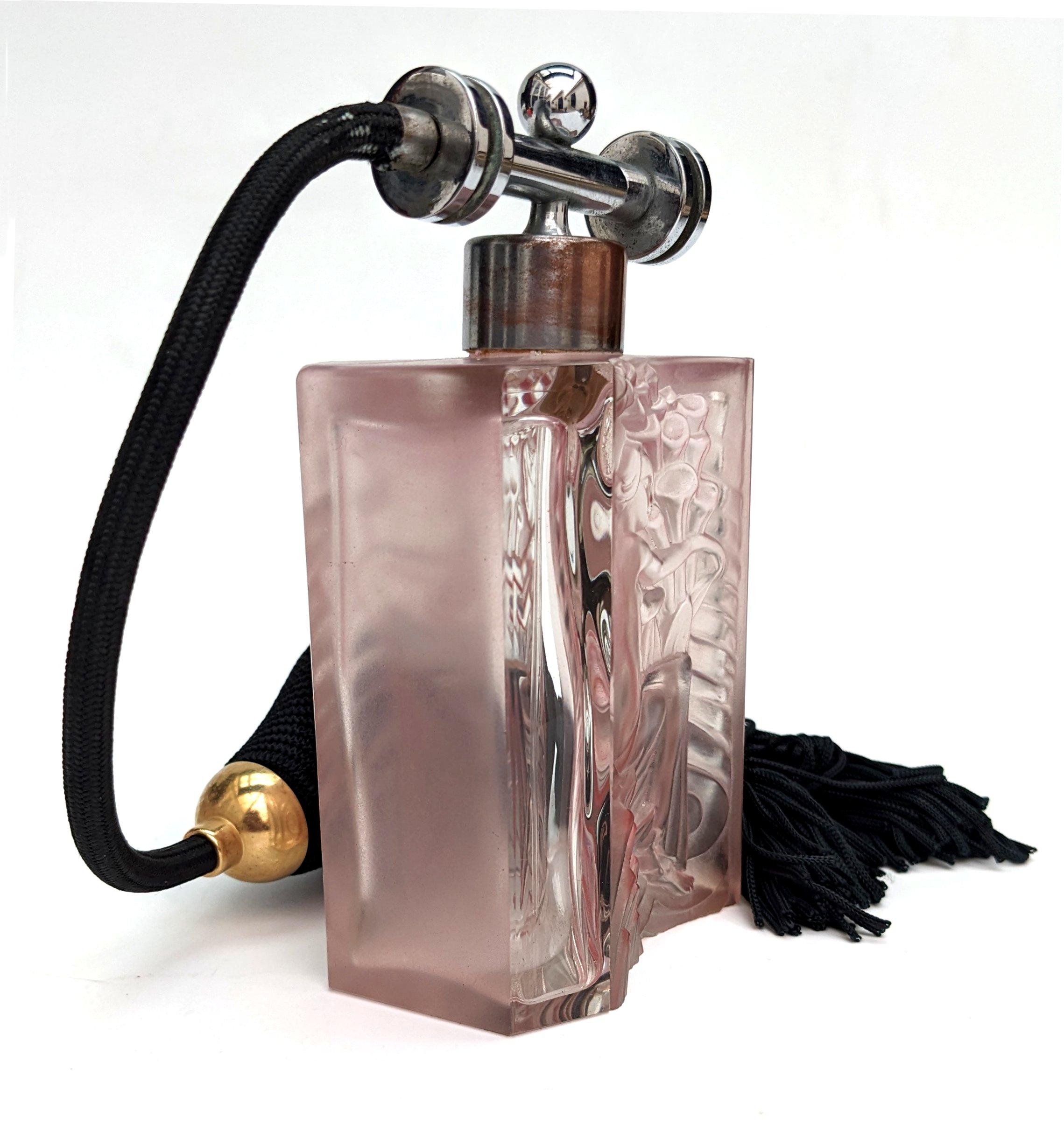 Art Deco Large Glass Perfume Atomizer, c1930 1