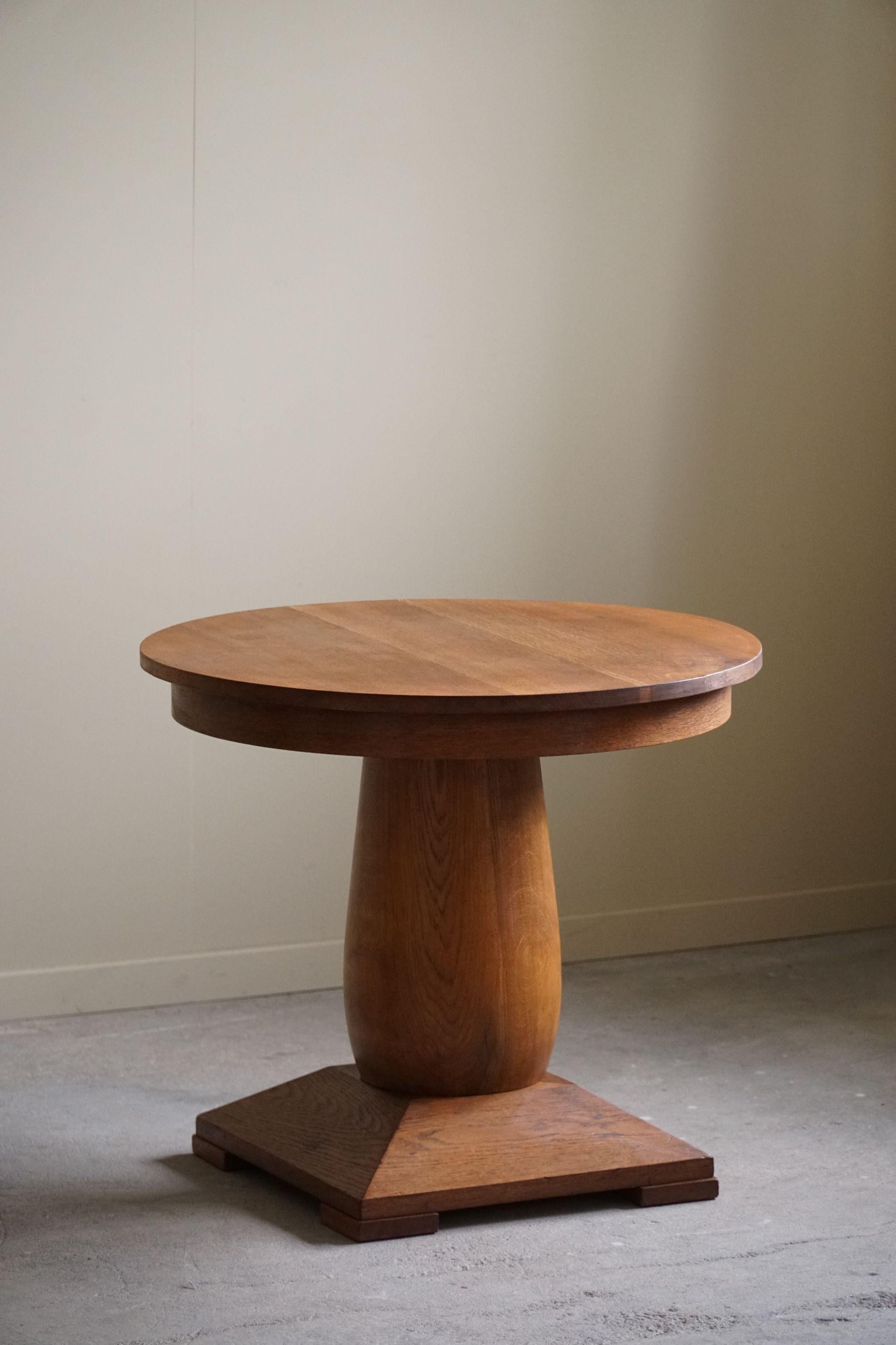 Art Deco, Large Side Table in Solid Oak, Made by a  Danish Cabinetmaker, 1940s For Sale 1