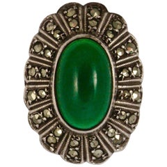 Art Deco Large Silver Marcasite and Green Semi-Precious Stone Ring circa 1930s