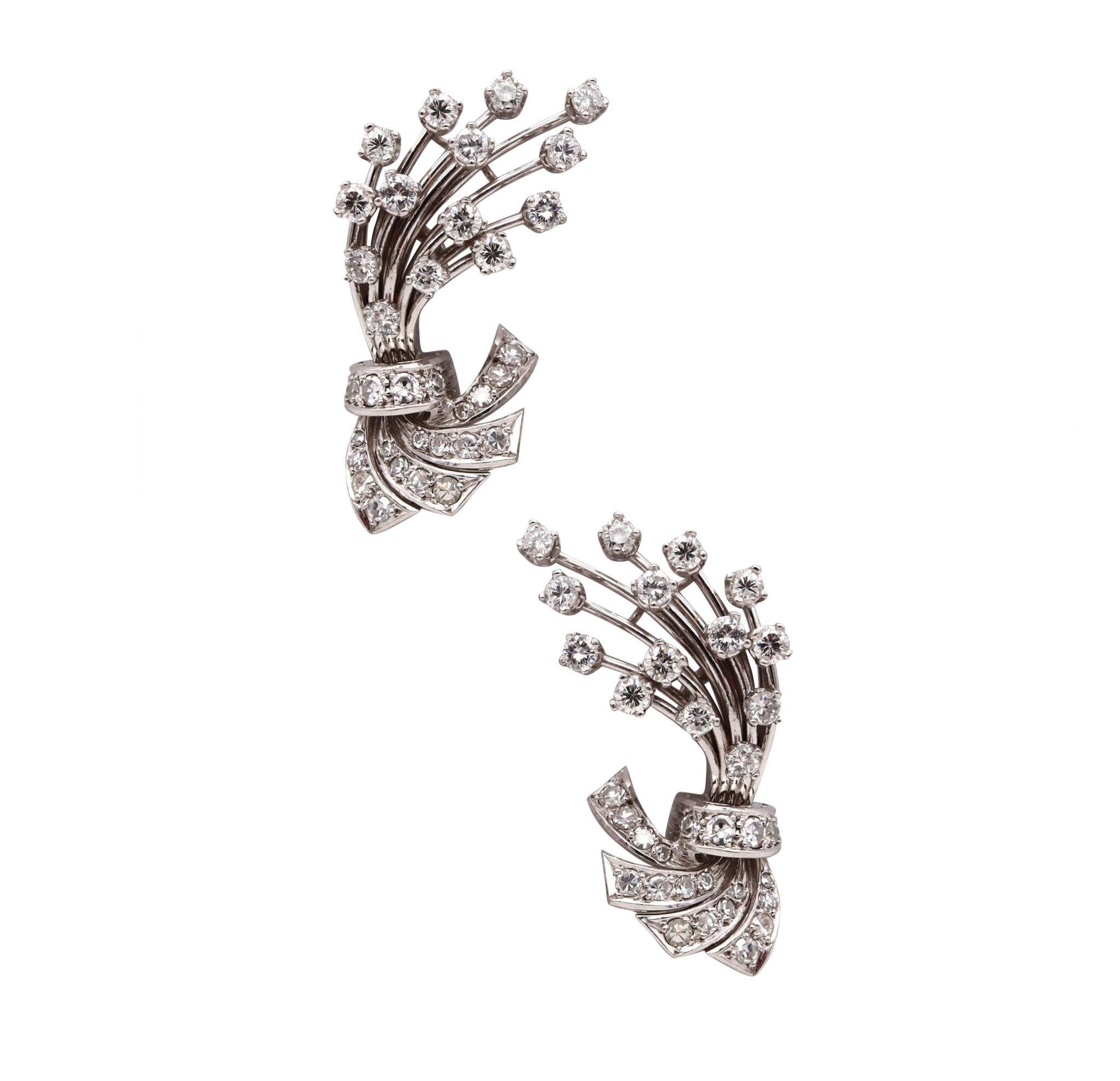 Art Deco Late 1930 Clips on Earrings in Platinum with 2.88 Cts in VS Diamonds 1