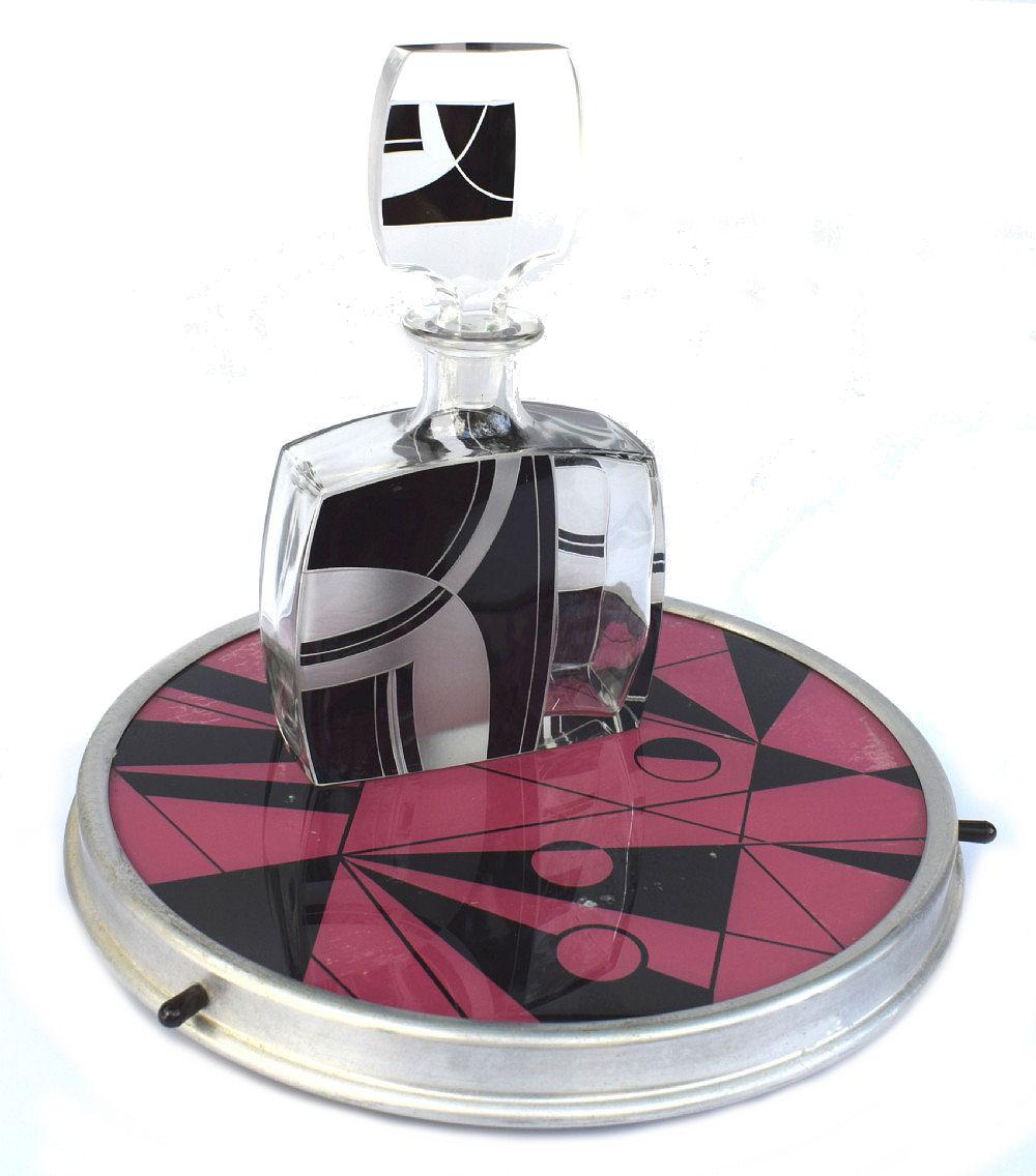 A superb Art Deco 1930's lazy Susan (a turntable (rotating tray) originating from Germany. Placed on a table or countertop to aid in distributing food / drinks) this is the Ideal barware accessory. Good size for modern day use or display /prop. Good