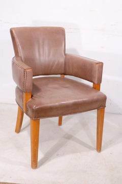 Sillón Art Decó de cuero vendido por Marshall Fields Chicago