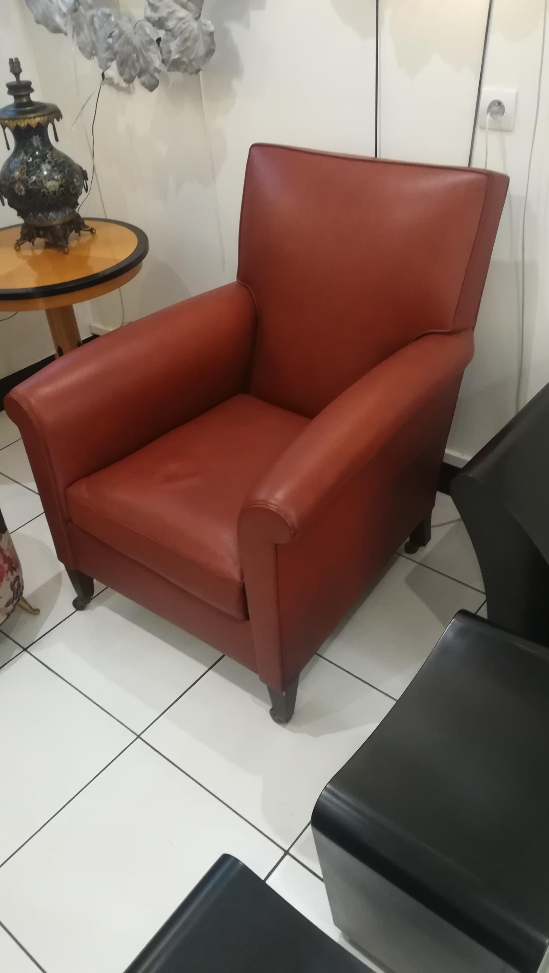 Art Deco Leather Armchair, circa 1930 In Excellent Condition For Sale In Saint-Ouen, FR