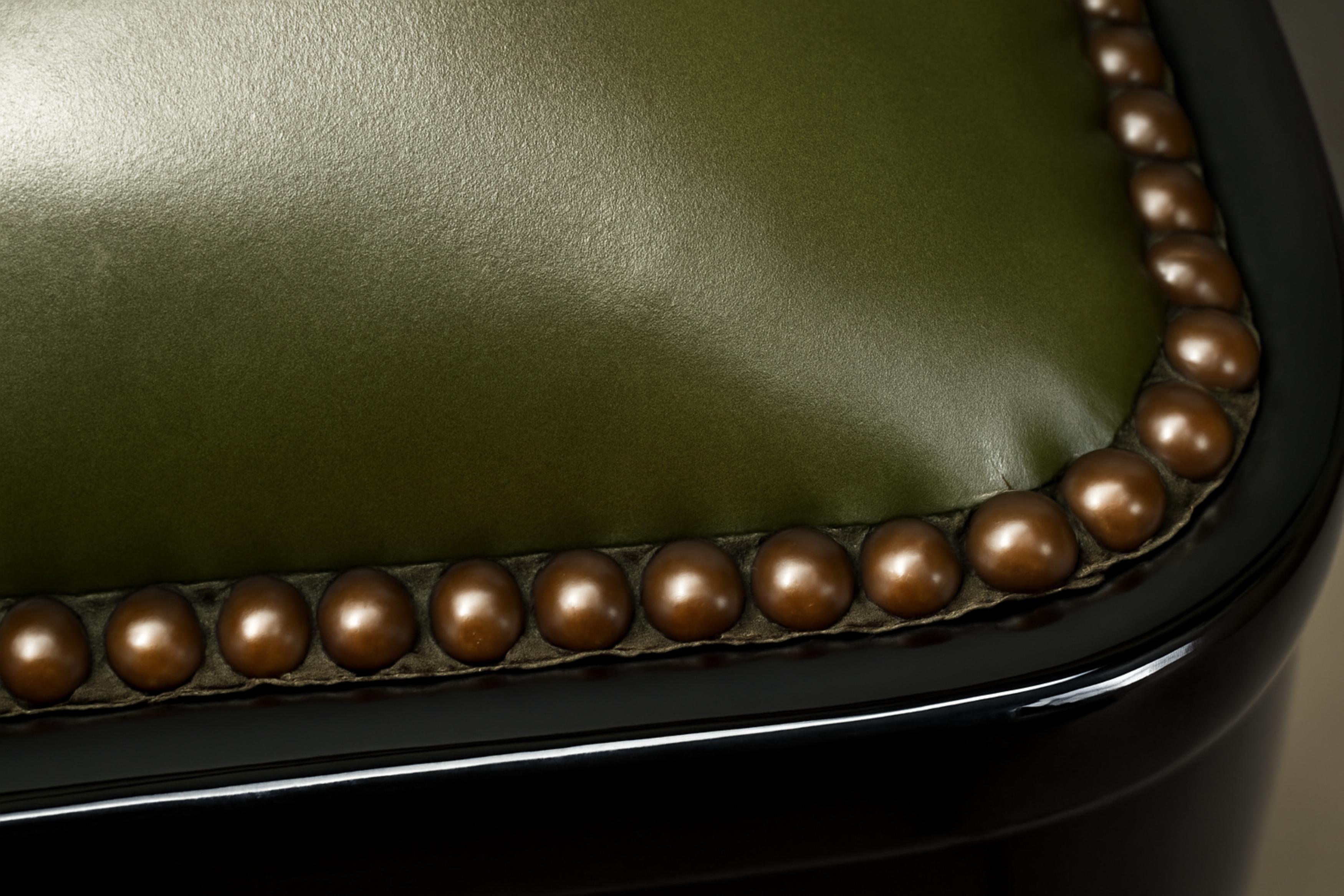 20ième siècle Chaise de salle à manger Art déco en cuir laqué noir, 20e siècle en vente