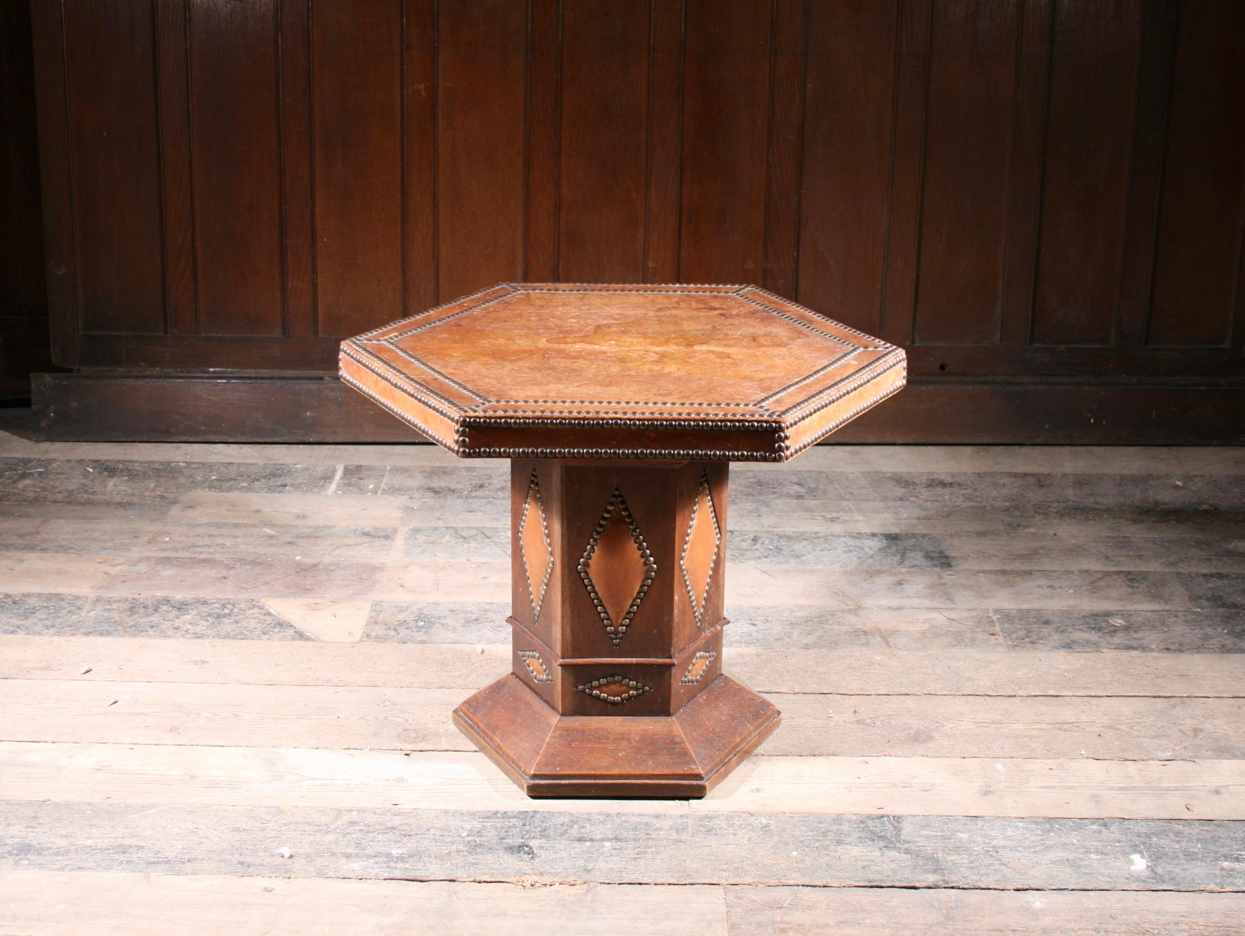 Art déco Table basse ou centrale en cuir Art Déco en vente