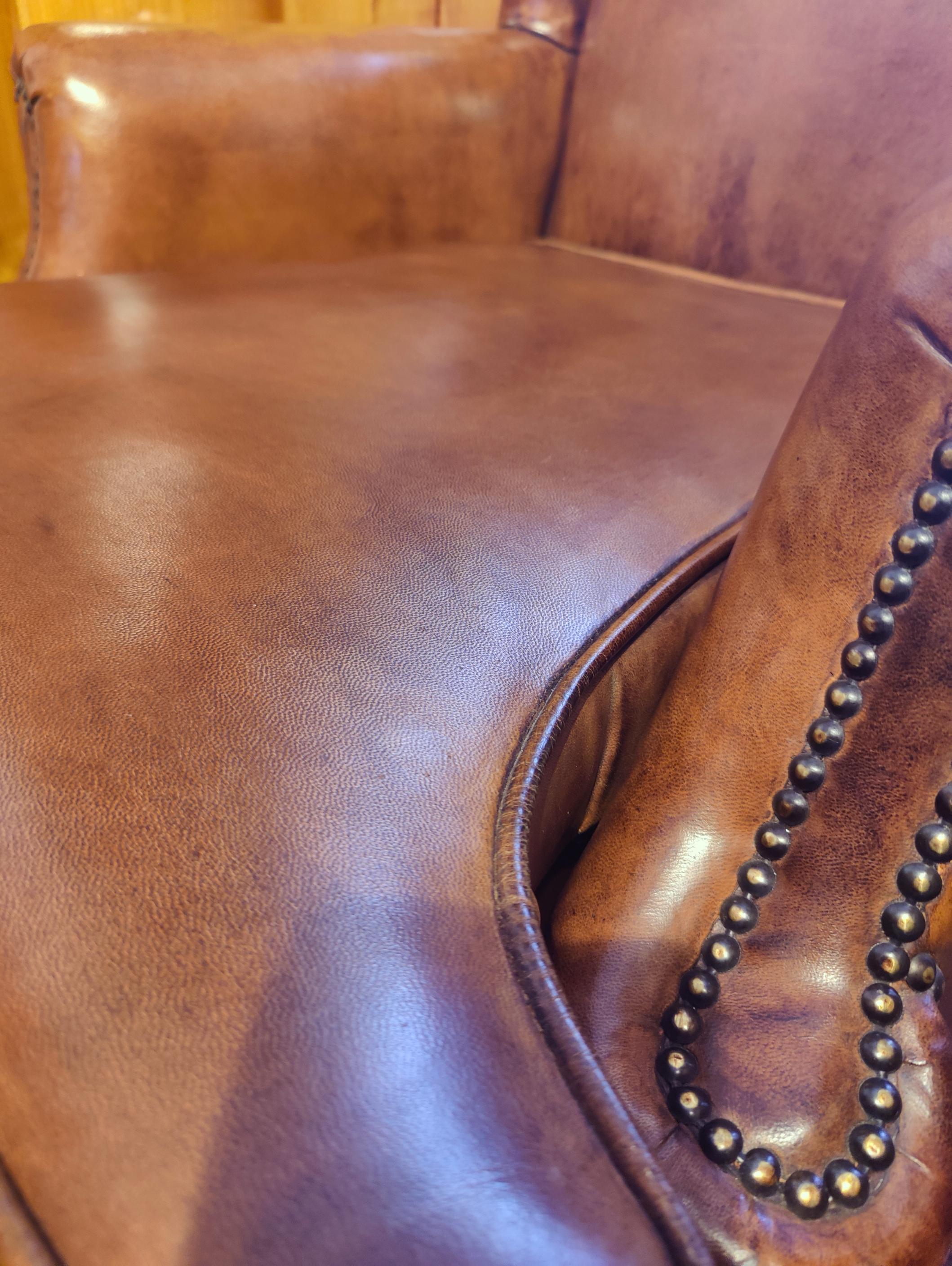 Début du 20ème siècle Fauteuil Wingback Art Déco en cuir en vente