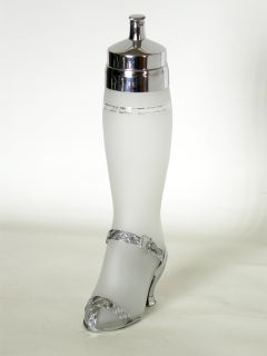 Art Deco Bein geformt Glas Cocktail Shaker mit Chrom hochhackigen Schuh