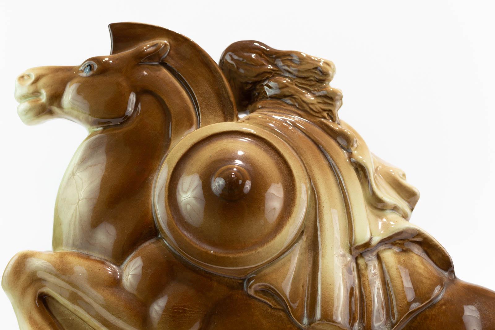 Art-dco-Keramik-Skulptur von Lemanceau mit dem Titel Valkyrie im Angebot 4