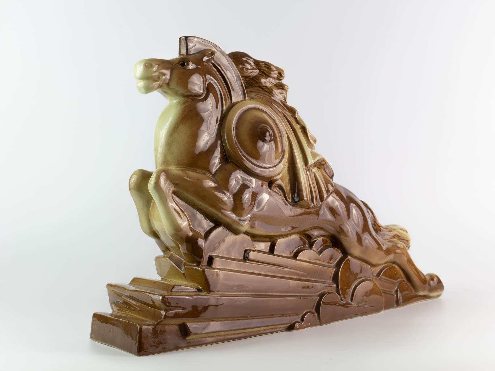 Art-dco-Keramik-Skulptur von Lemanceau mit dem Titel Valkyrie im Zustand „Hervorragend“ im Angebot in Madrid, ES