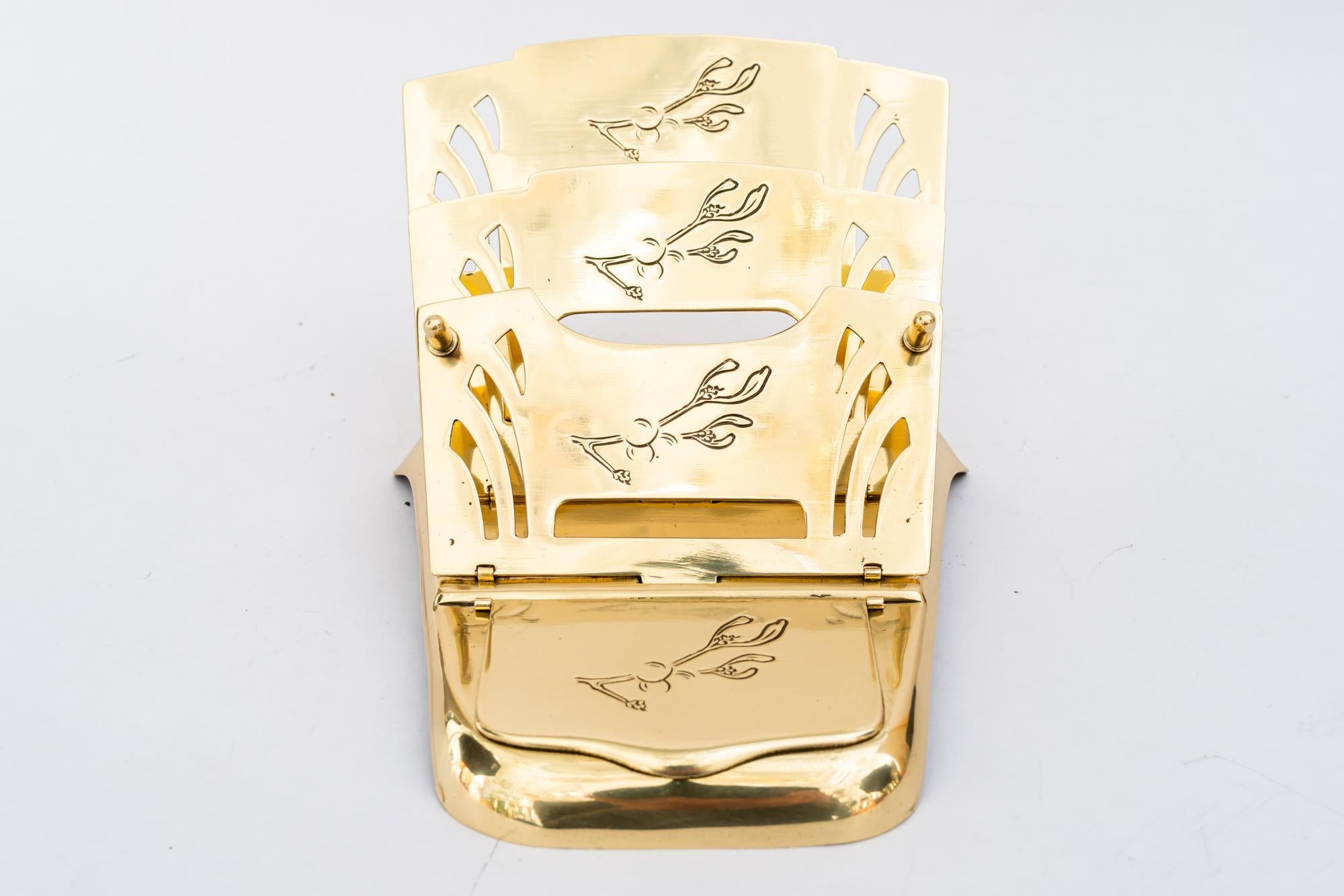 Art Deco Brief- und Stempelhalter Wien um 1920er Jahre (Messing) im Angebot