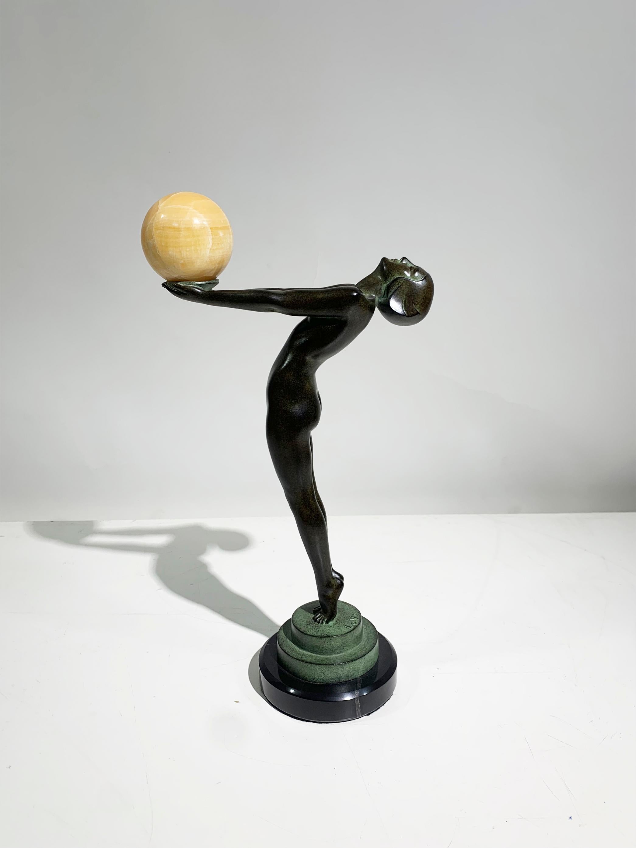 Escultura Art Decó 