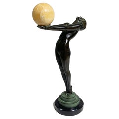 Escultura Art Decó "LEUR" Bailarina de Max Le Verrier, firmada "Le Verrier"