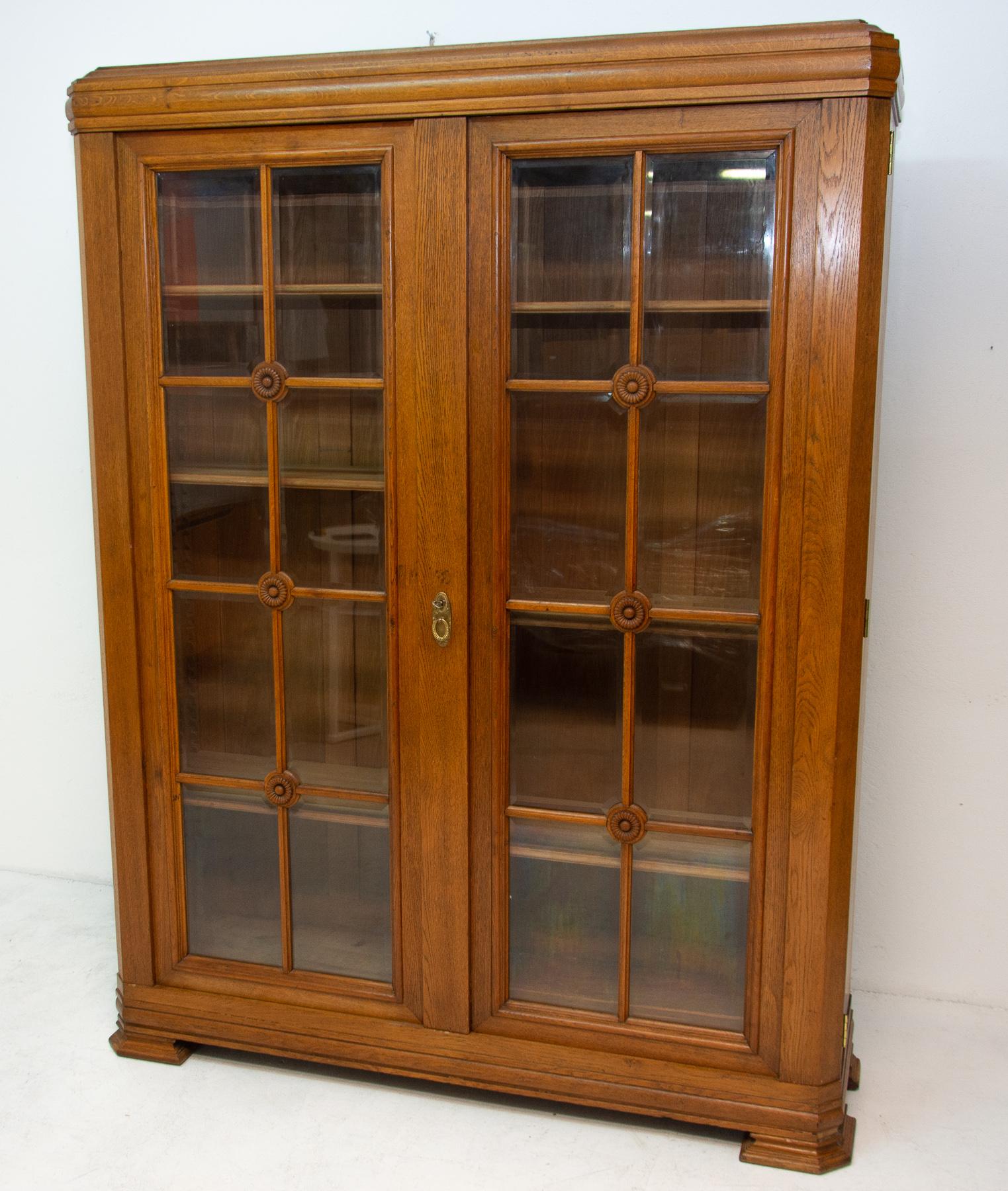 old china cabinets with glass doors