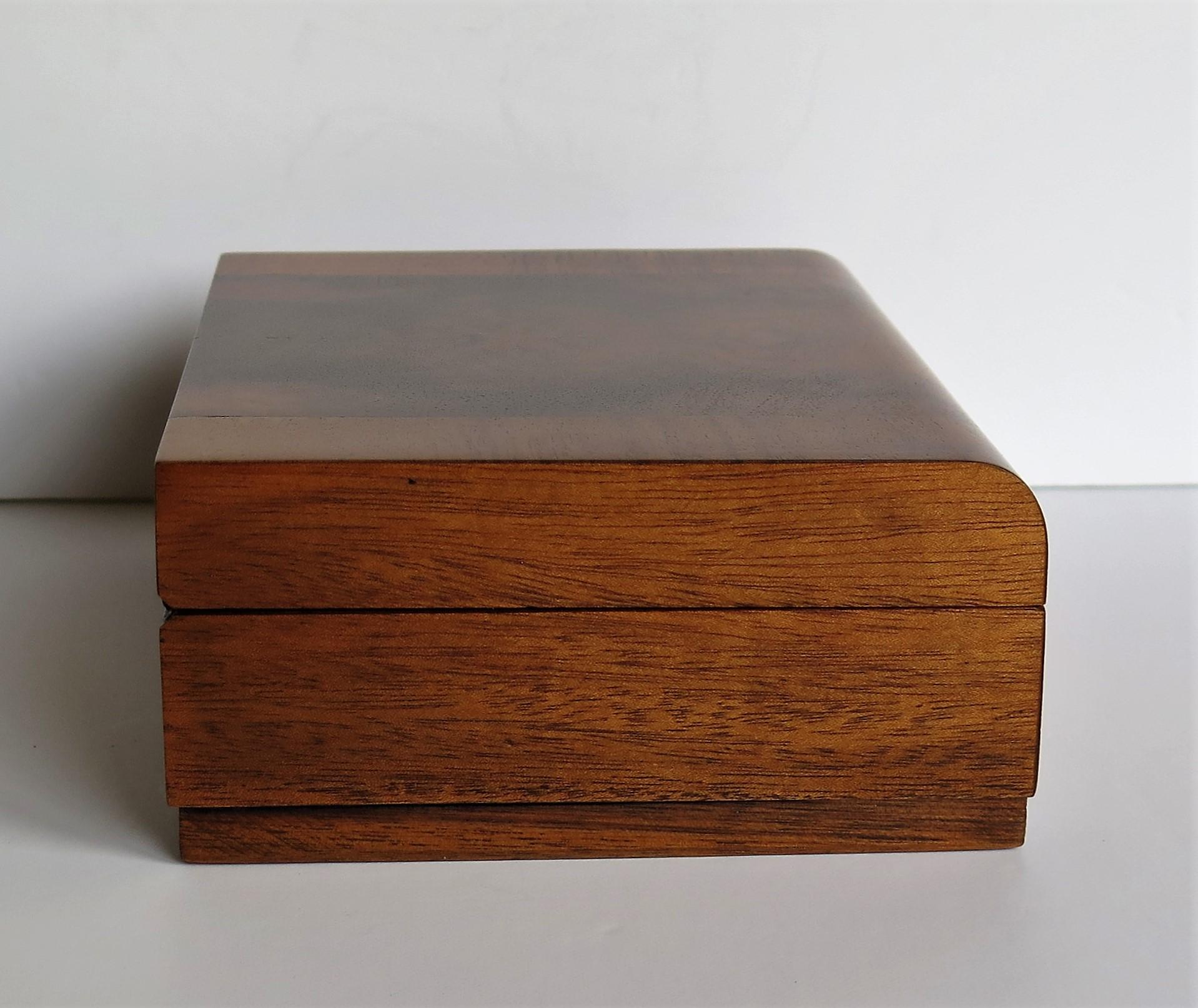 Art Deco Lidded Box Mahogany and Burr Walnut with Two Compartments, circa 1925 4